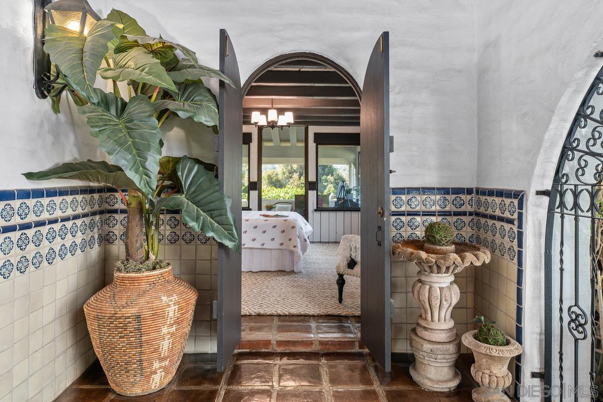 Detail Gallery Image 52 of 62 For 17507  Los Morros, Rancho Santa Fe,  CA 92067 - 5 Beds | 5 Baths