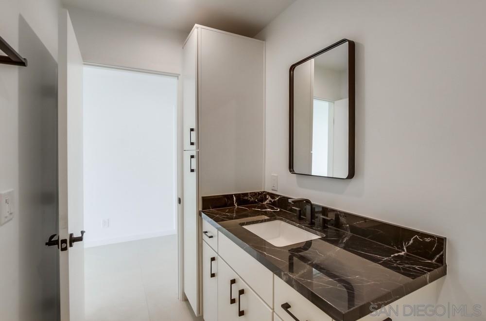 Detail Gallery Image 23 of 32 For 14066  Crest Way, Del Mar,  CA 92014 - 4 Beds | 2/1 Baths