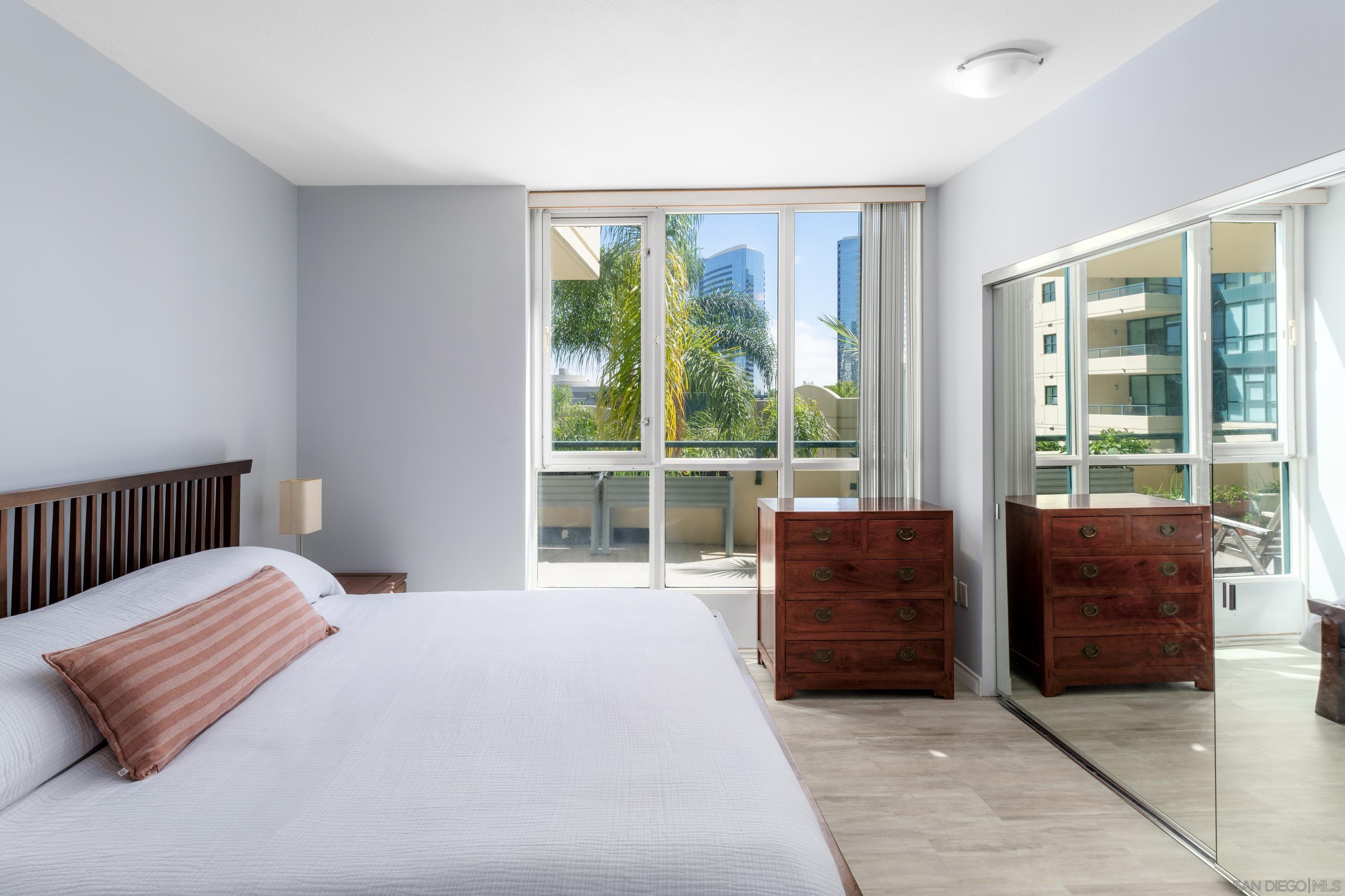 Detail Gallery Image 14 of 36 For 555  Front St  #303,  San Diego,  CA 92101 - 2 Beds | 2 Baths