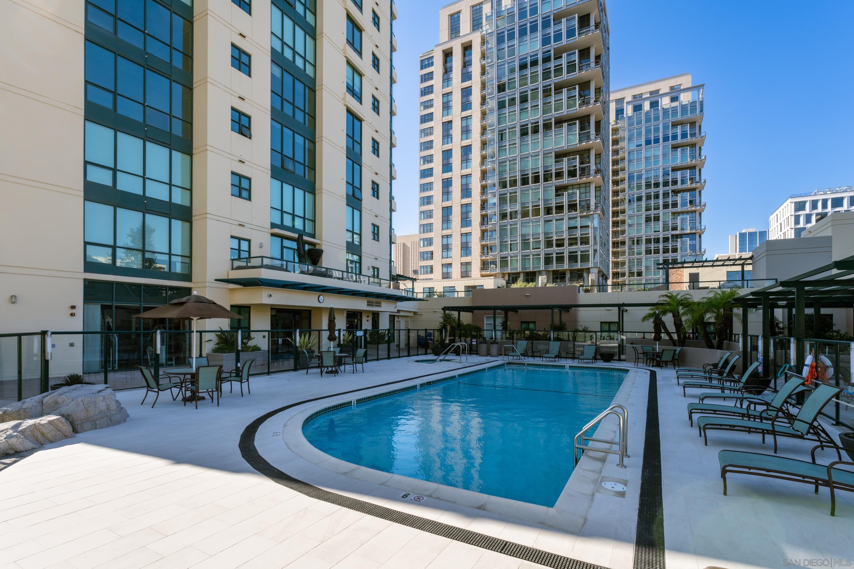 Detail Gallery Image 31 of 36 For 555  Front St  #303,  San Diego,  CA 92101 - 2 Beds | 2 Baths