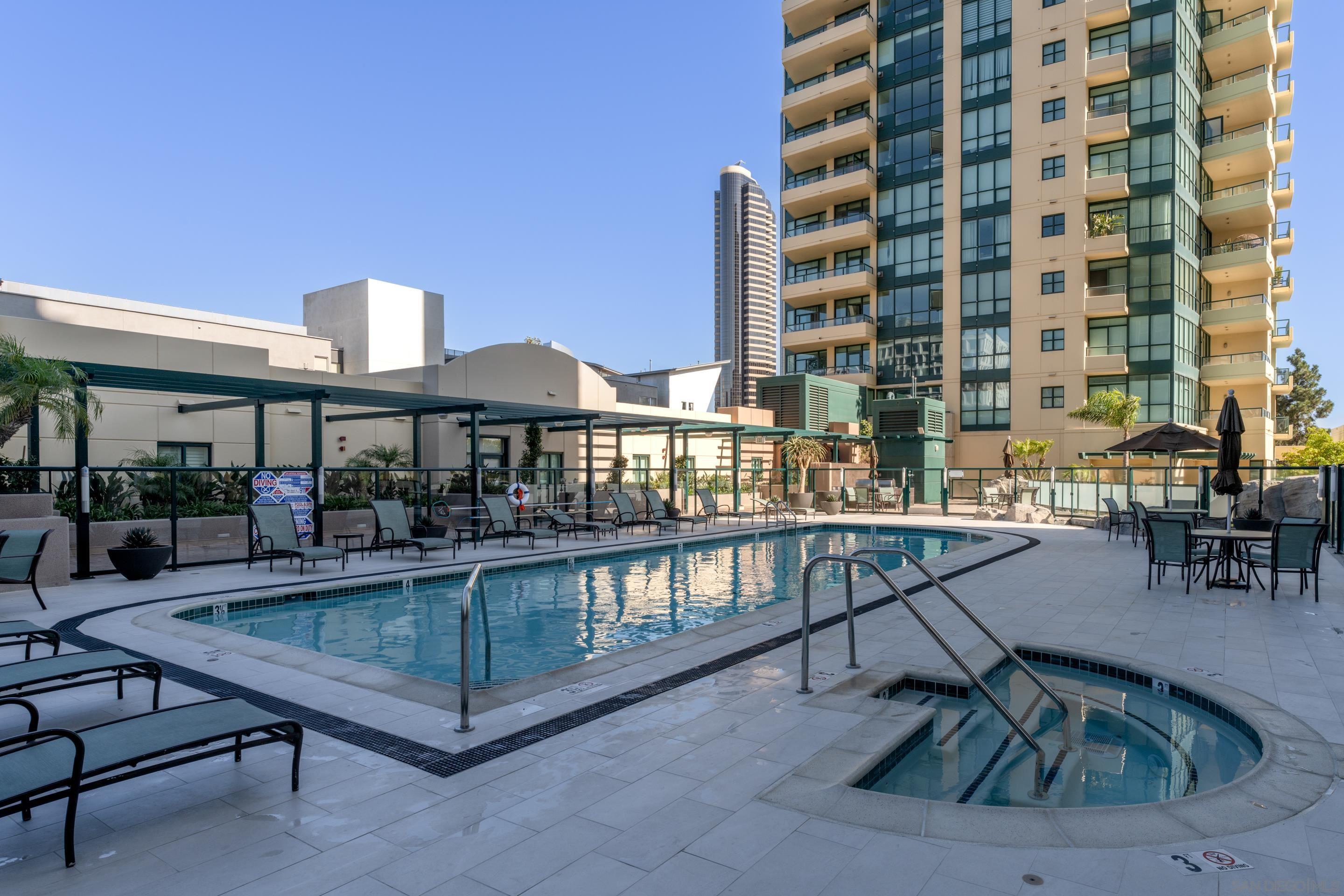 Detail Gallery Image 32 of 36 For 555  Front St  #303,  San Diego,  CA 92101 - 2 Beds | 2 Baths