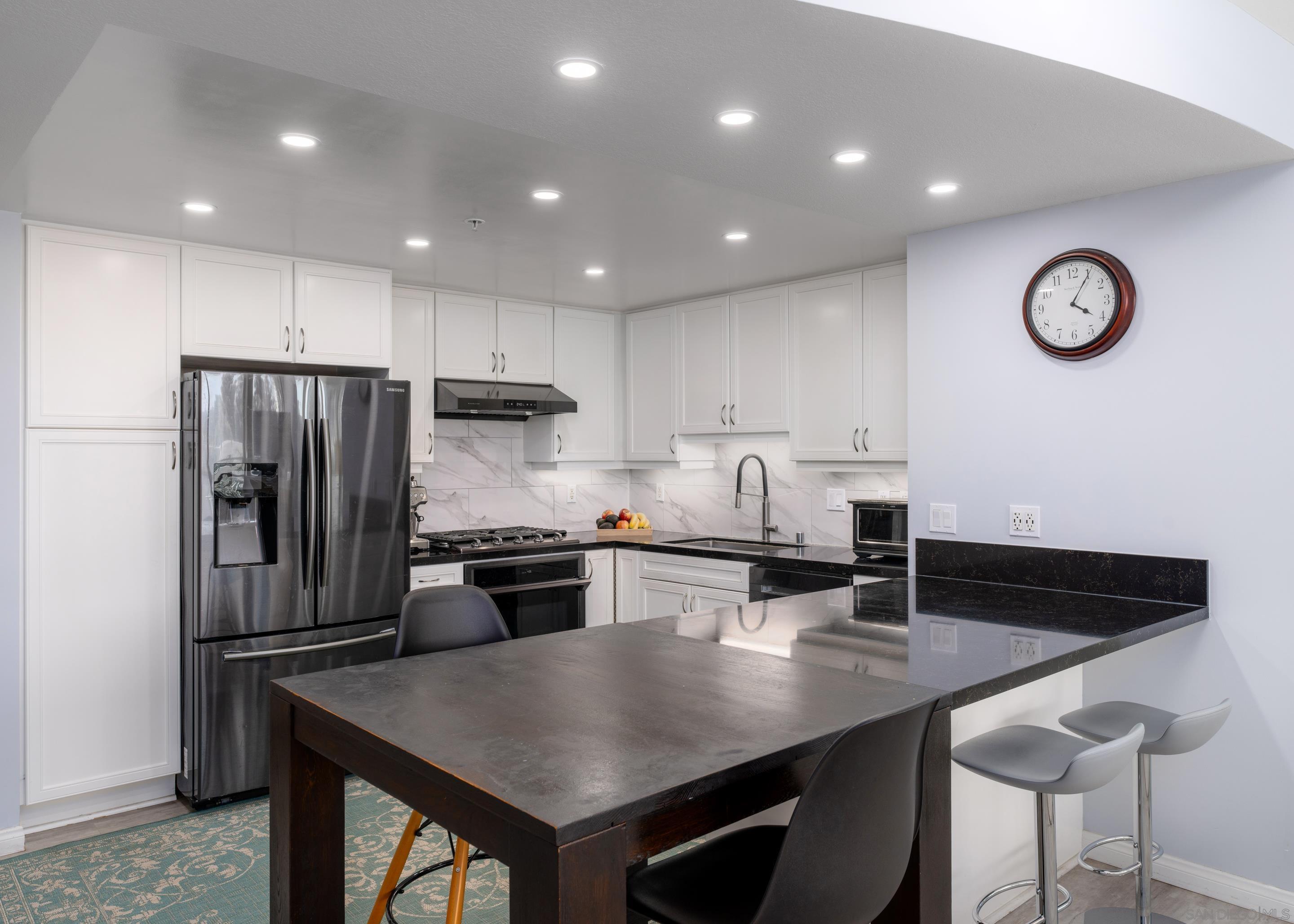 Detail Gallery Image 9 of 36 For 555  Front St  #303,  San Diego,  CA 92101 - 2 Beds | 2 Baths