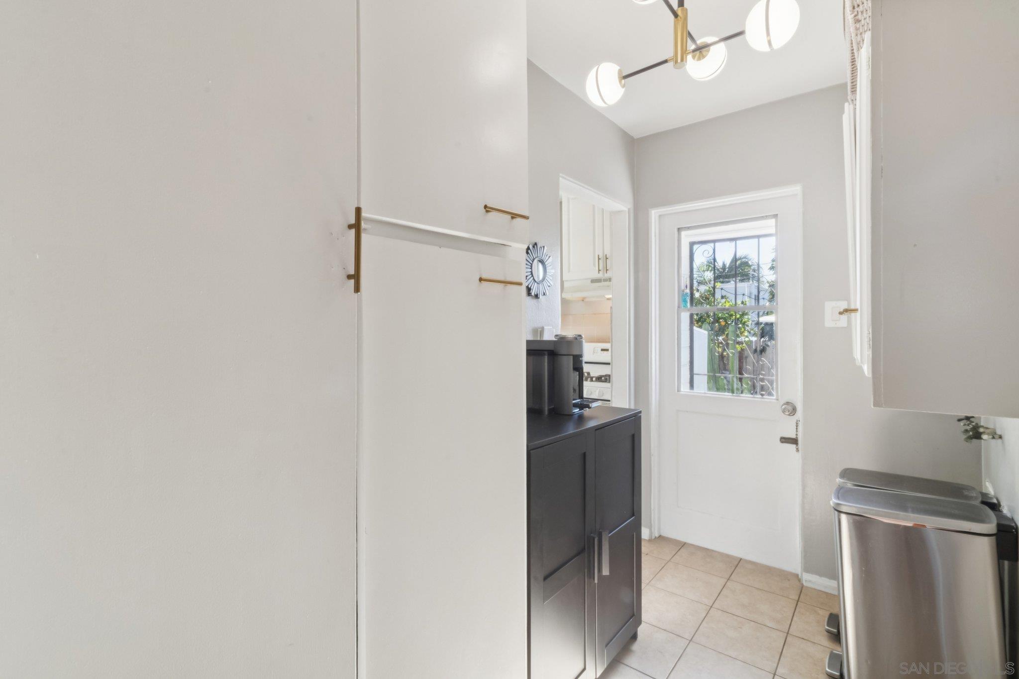 Detail Gallery Image 16 of 59 For 819-21  Tourmaline St, San Diego,  CA 92109 - – Beds | – Baths