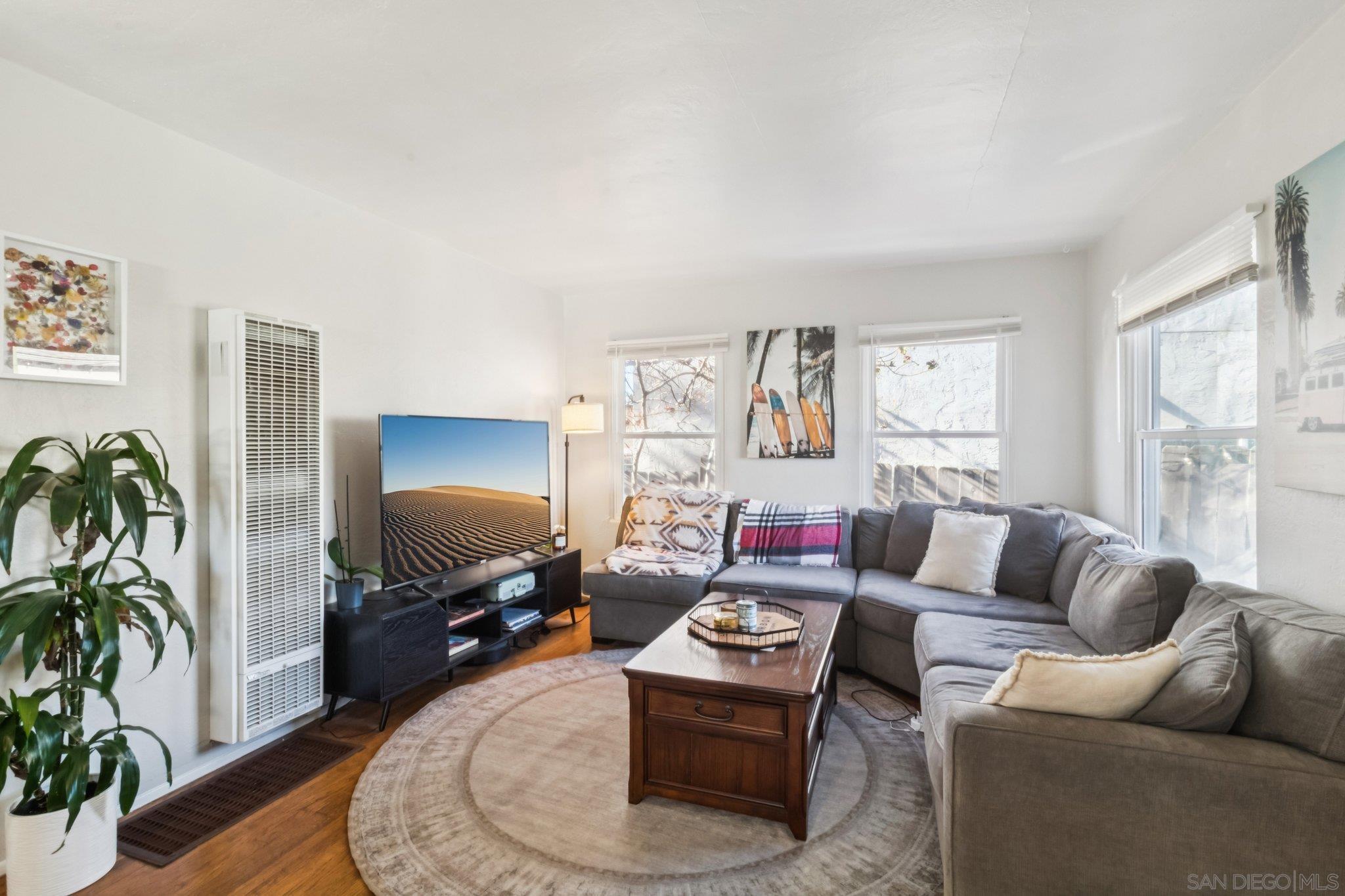 Detail Gallery Image 33 of 59 For 819-21  Tourmaline St, San Diego,  CA 92109 - – Beds | – Baths