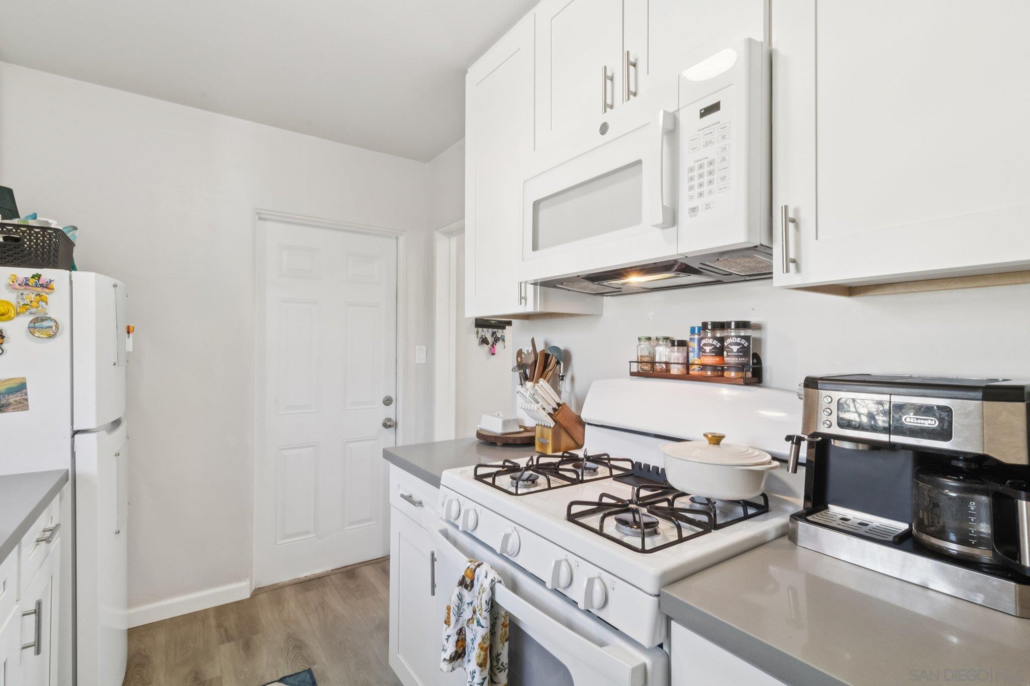 Detail Gallery Image 39 of 59 For 819-21  Tourmaline St, San Diego,  CA 92109 - – Beds | – Baths