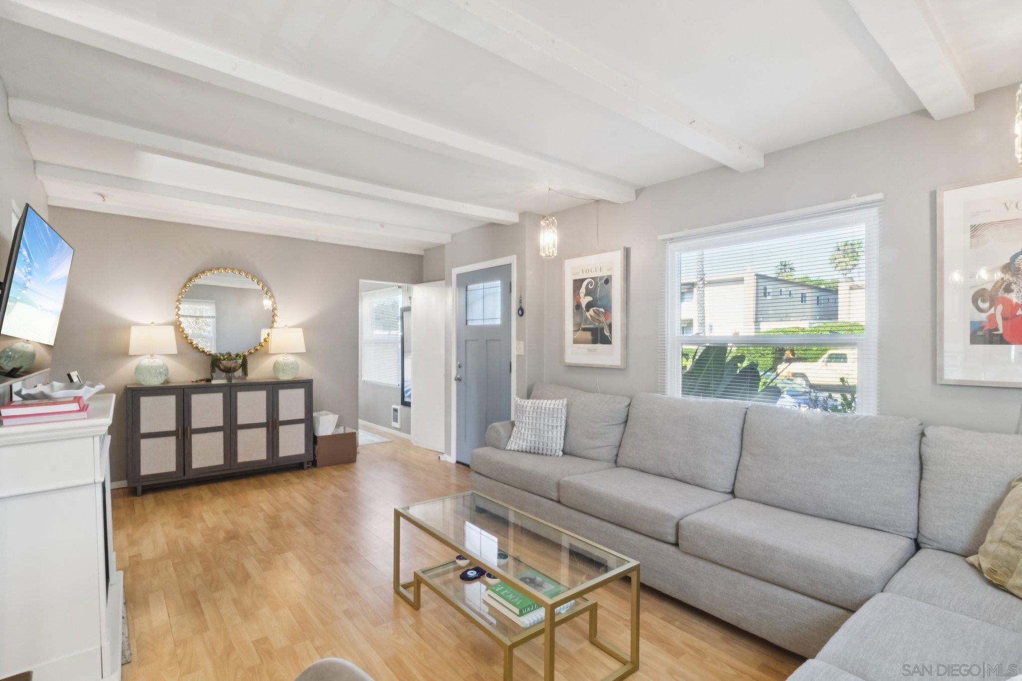 Detail Gallery Image 7 of 59 For 819-21  Tourmaline St, San Diego,  CA 92109 - – Beds | – Baths