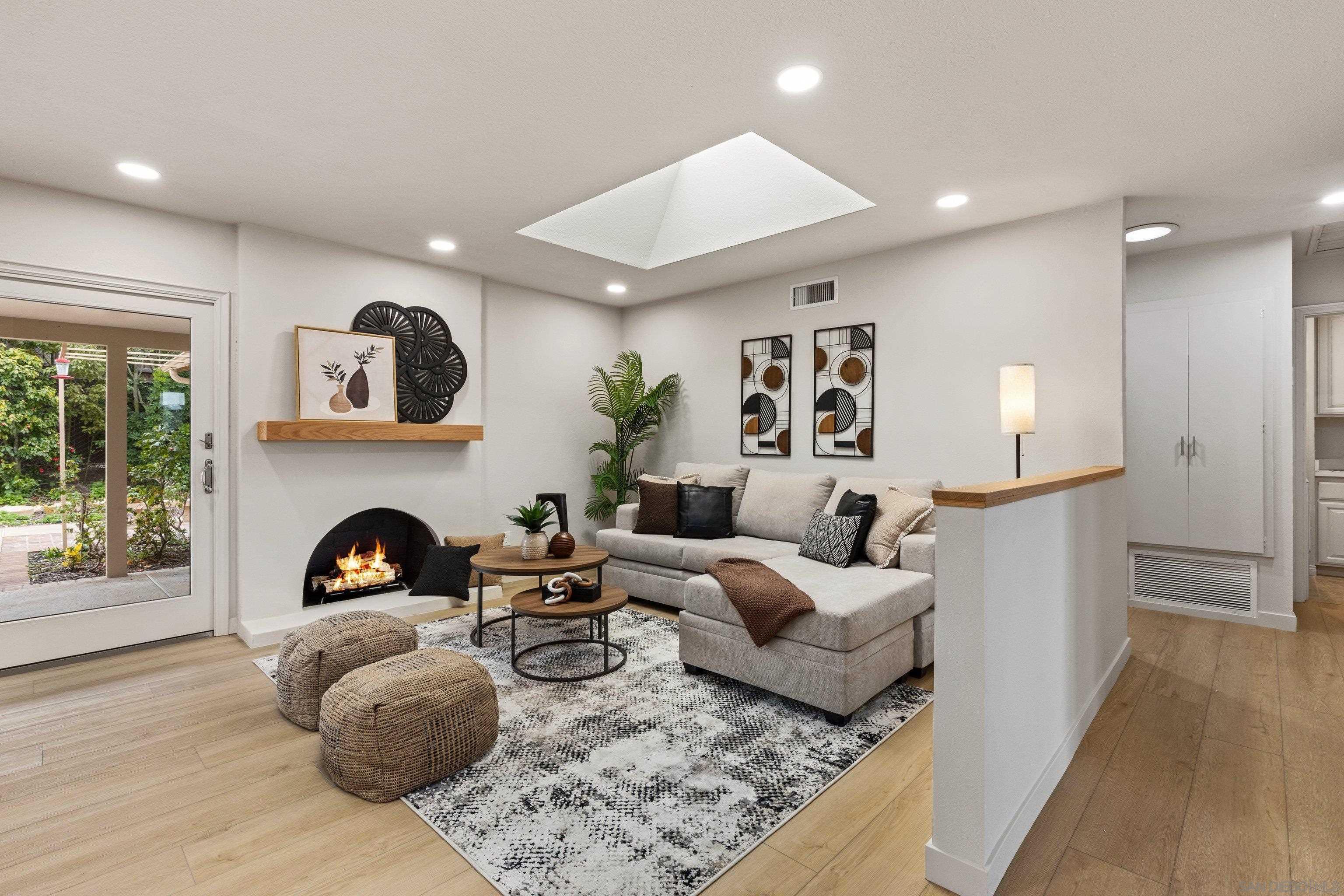 Detail Gallery Image 6 of 18 For 6251  Brynwood Ct, San Diego,  CA 92120 - 4 Beds | 3 Baths