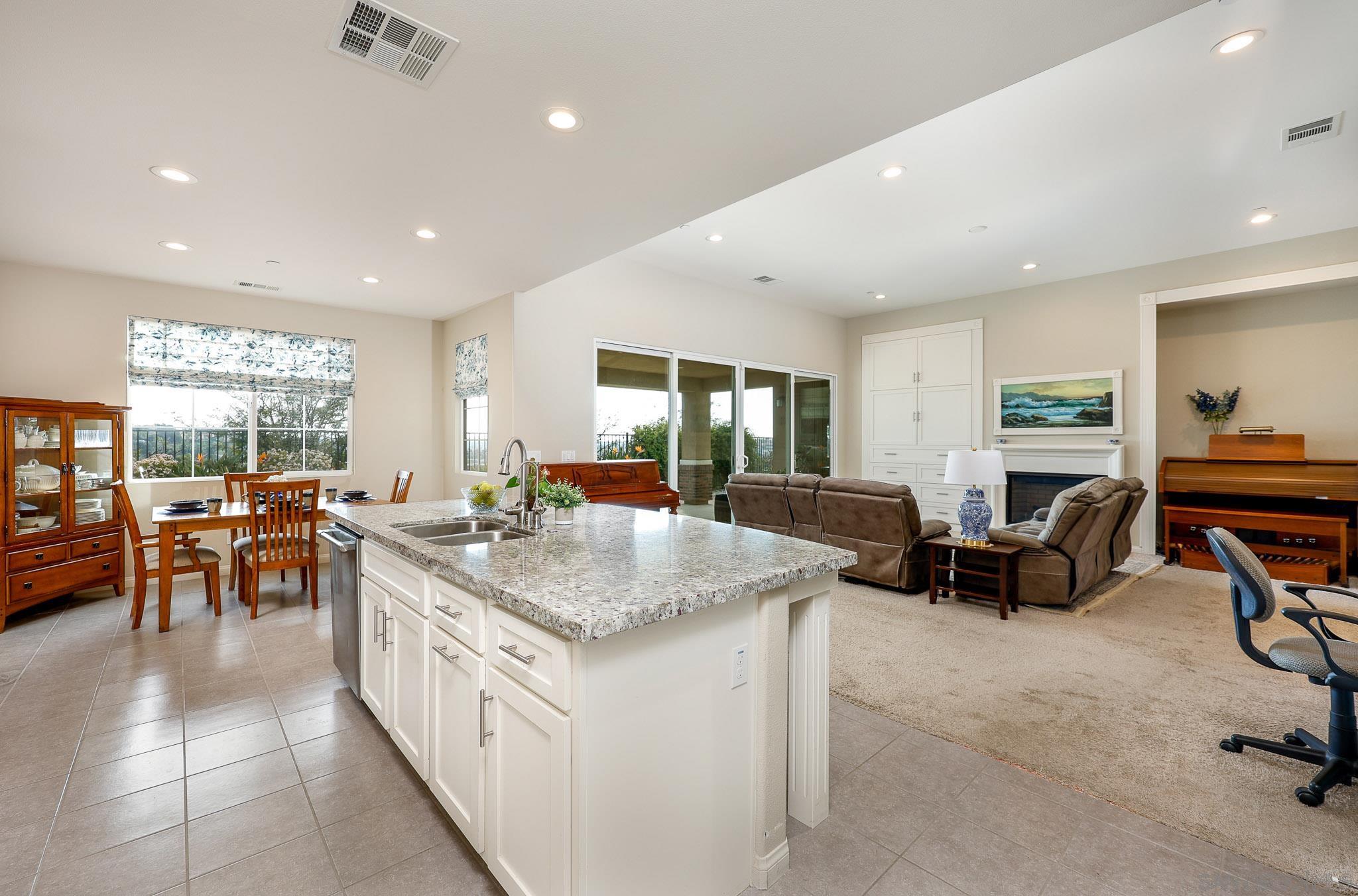 Detail Gallery Image 10 of 34 For 1818  Hayden Ranch Rd, Vista,  CA 92084 - 4 Beds | 3 Baths