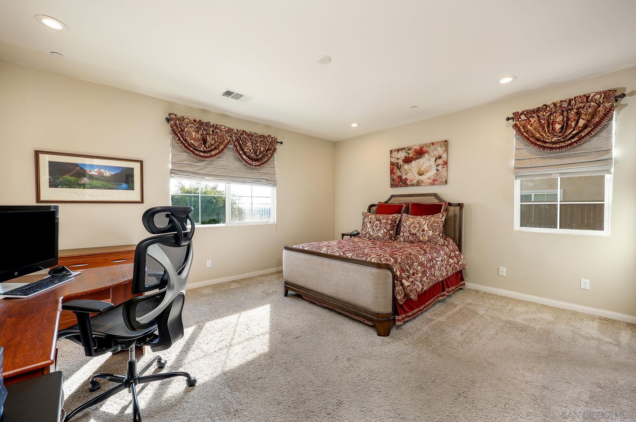 Detail Gallery Image 11 of 34 For 1818  Hayden Ranch Rd, Vista,  CA 92084 - 4 Beds | 3 Baths