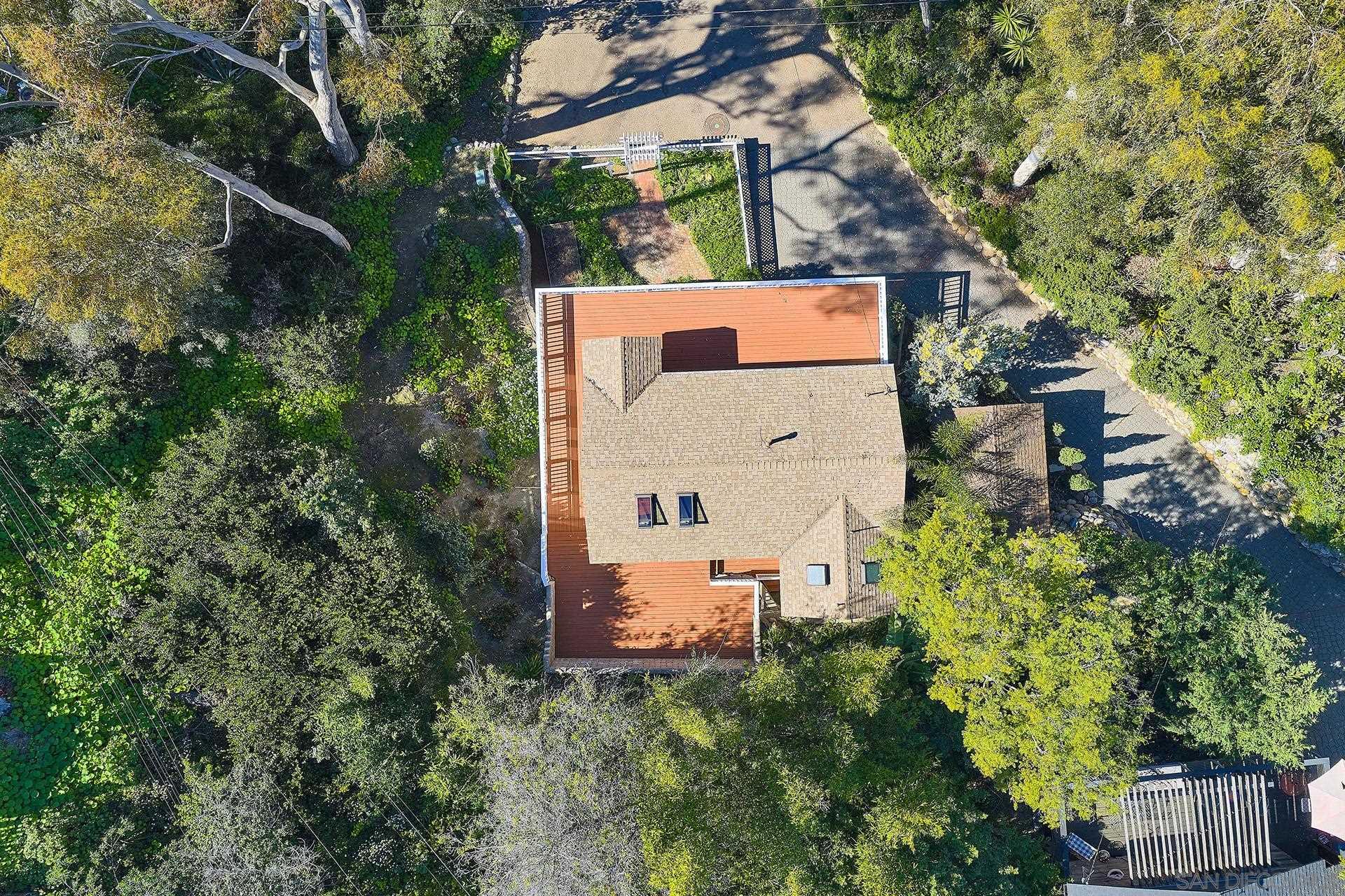 Detail Gallery Image 10 of 14 For 3731  Brant St, San Diego,  CA 92103 - 2 Beds | 1/1 Baths