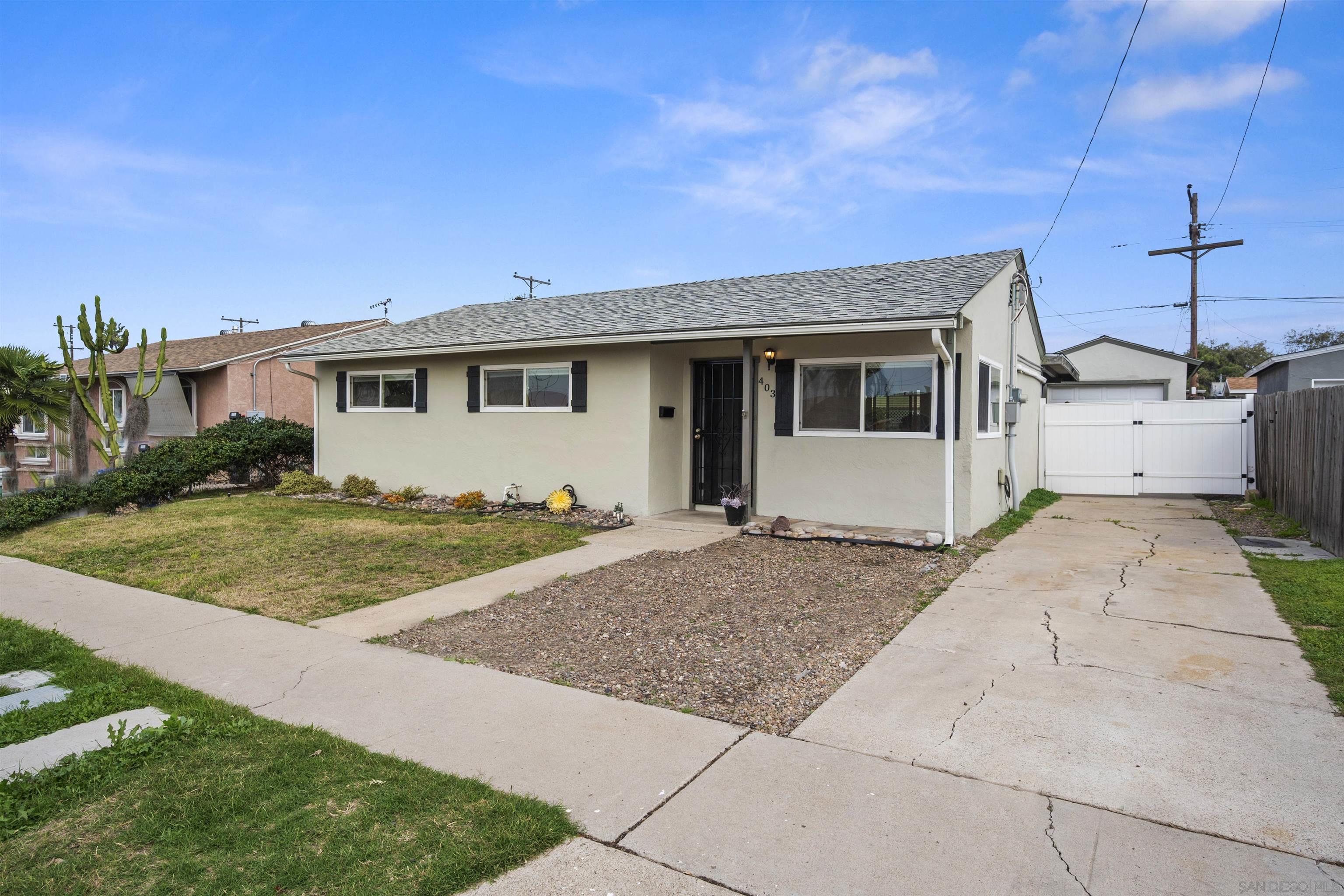 Detail Gallery Image 2 of 23 For 403  Sawtelle Ave, San Diego,  CA 92114 - 3 Beds | 1 Baths