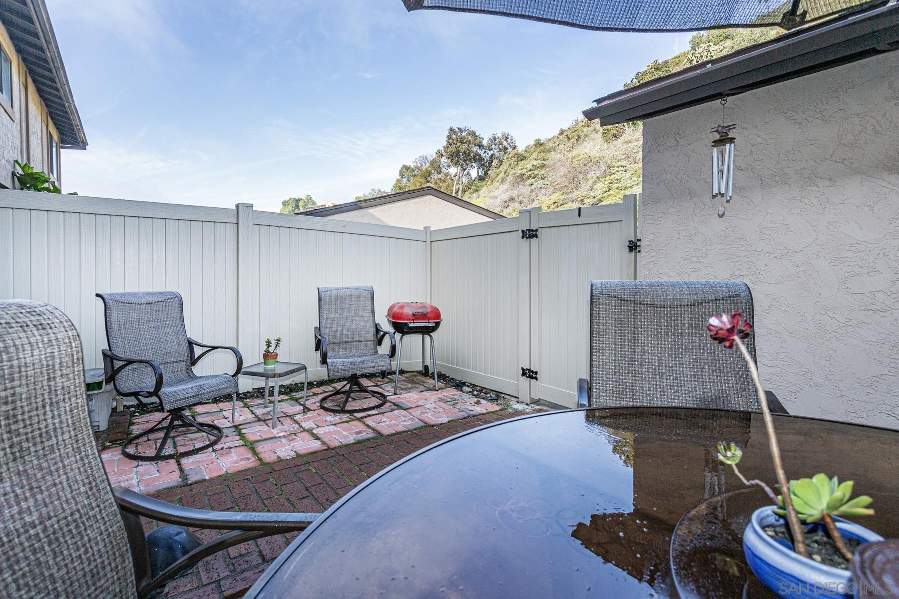 Detail Gallery Image 21 of 43 For 3433  Fairlomas Rd, National City,  CA 91950 - 3 Beds | 2/1 Baths