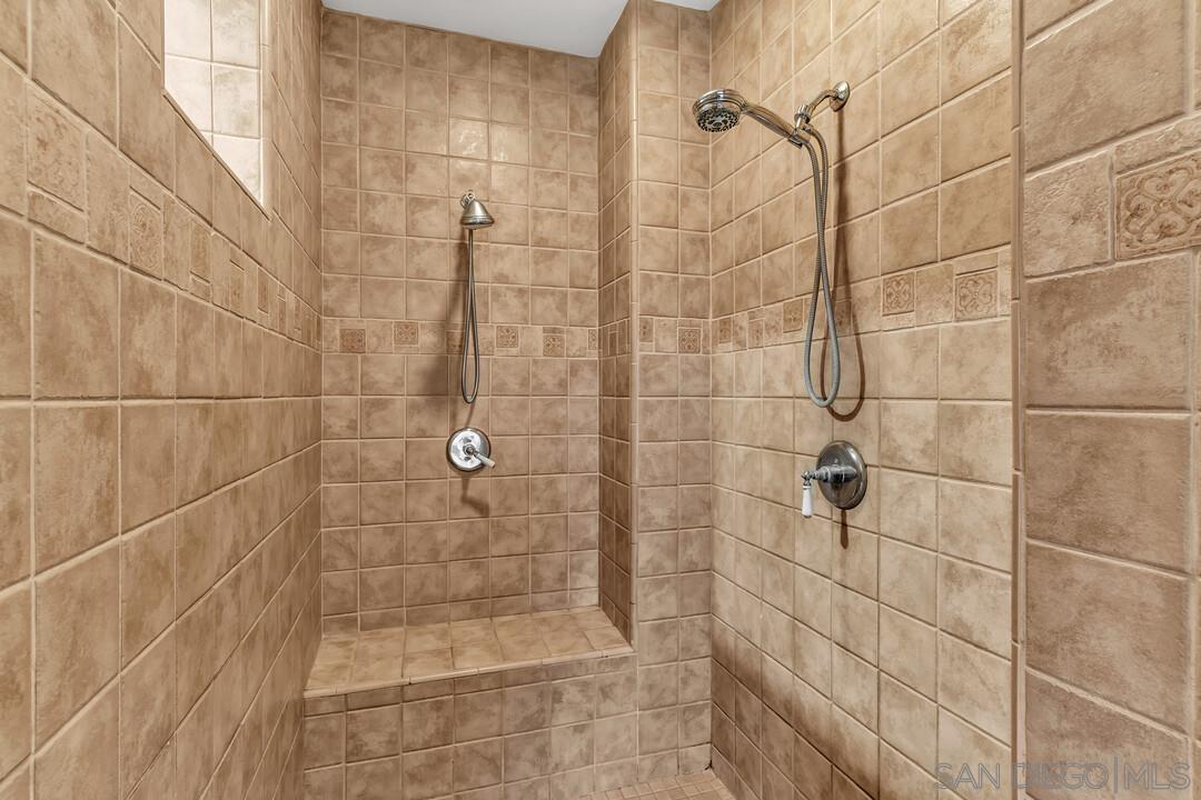 Detail Gallery Image 38 of 54 For 14481  Old Creek Road, San Diego,  CA 92131 - 6 Beds | 4/1 Baths