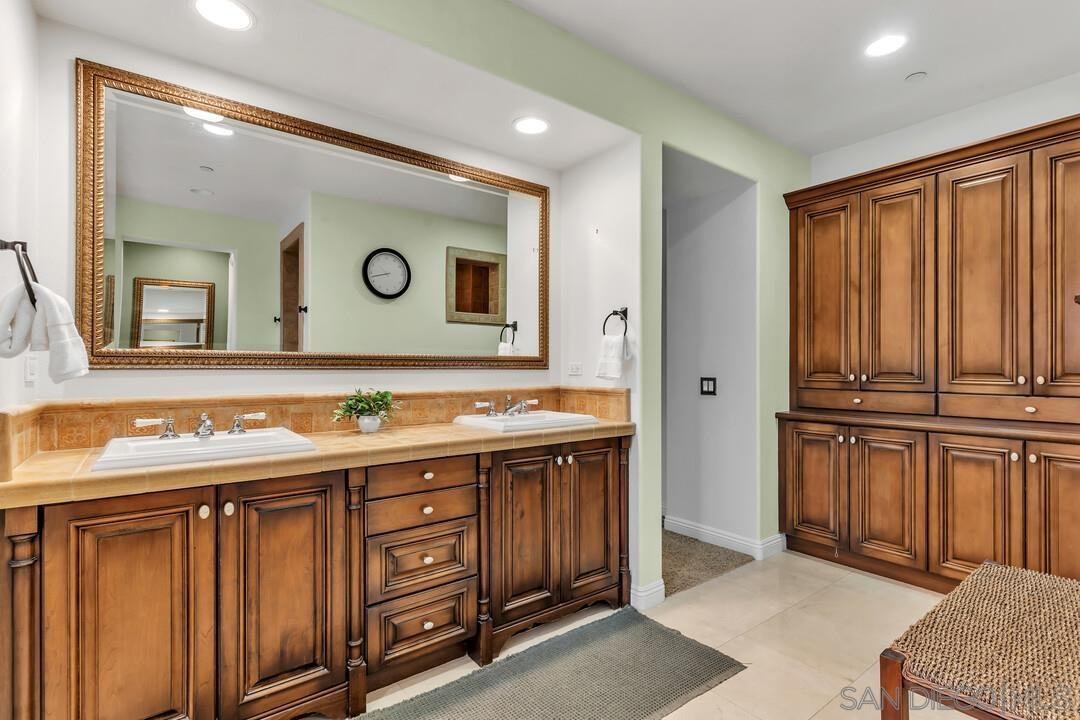 Detail Gallery Image 39 of 54 For 14481  Old Creek Road, San Diego,  CA 92131 - 6 Beds | 4/1 Baths