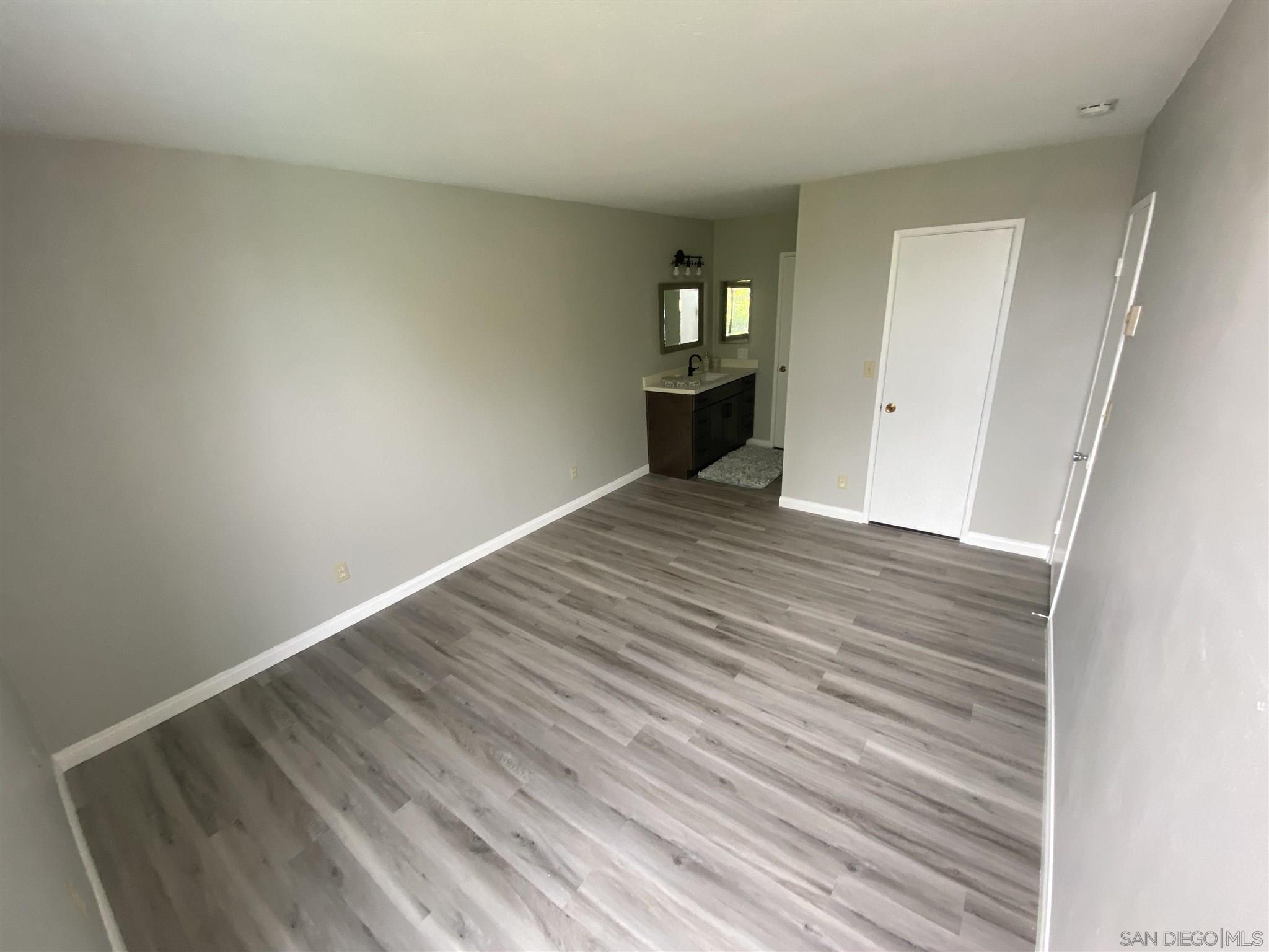 Detail Gallery Image 10 of 12 For 6930  Hyde Park Dr  304, San Diego,  CA 92119 - 1 Beds | 1 Baths