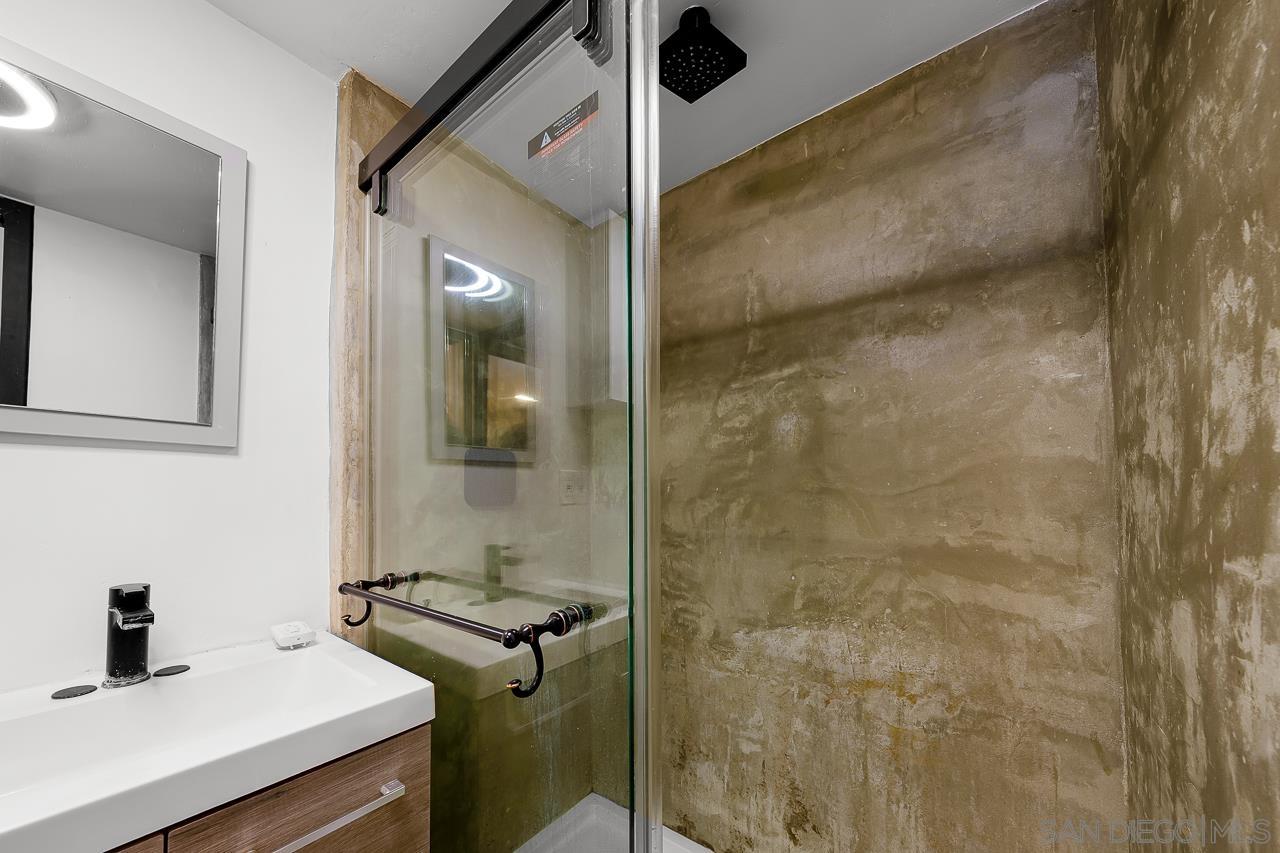 Detail Gallery Image 44 of 48 For 325 S 30th St, San Diego,  CA 92113 - – Beds | – Baths