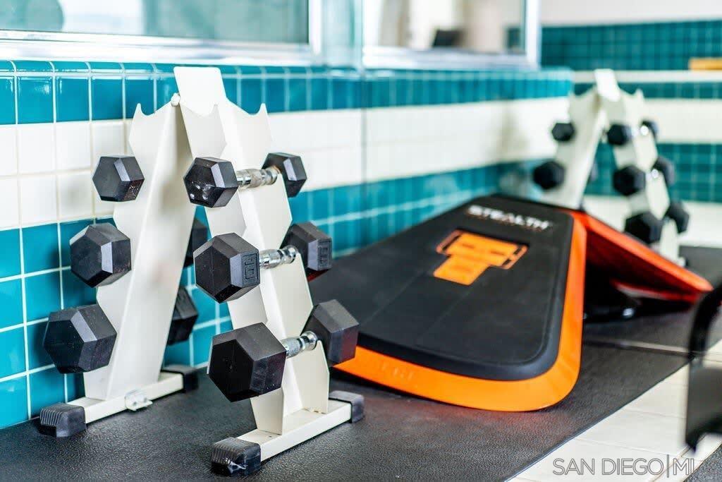 Detail Gallery Image 12 of 48 For 2110  Locust St, San Diego,  CA 92106 - 3 Beds | 2/1 Baths