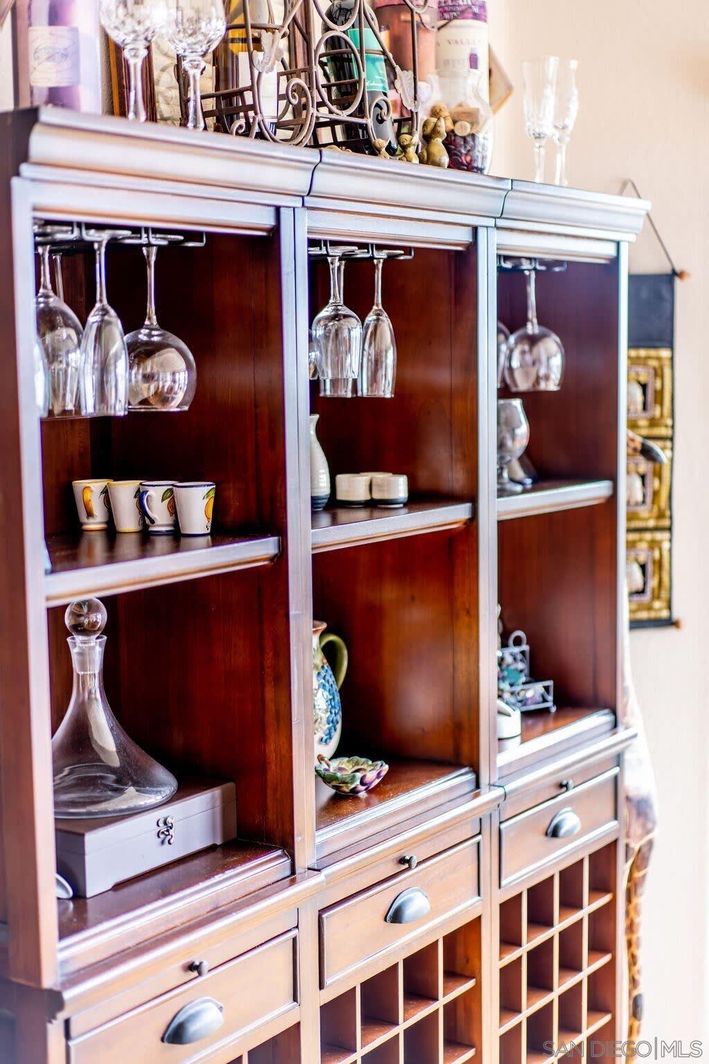 Detail Gallery Image 23 of 48 For 2110  Locust St, San Diego,  CA 92106 - 3 Beds | 2/1 Baths