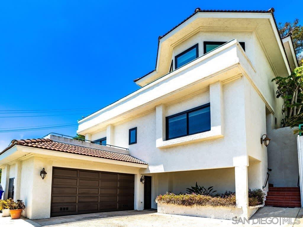 Detail Gallery Image 48 of 48 For 2110  Locust St, San Diego,  CA 92106 - 3 Beds | 2/1 Baths