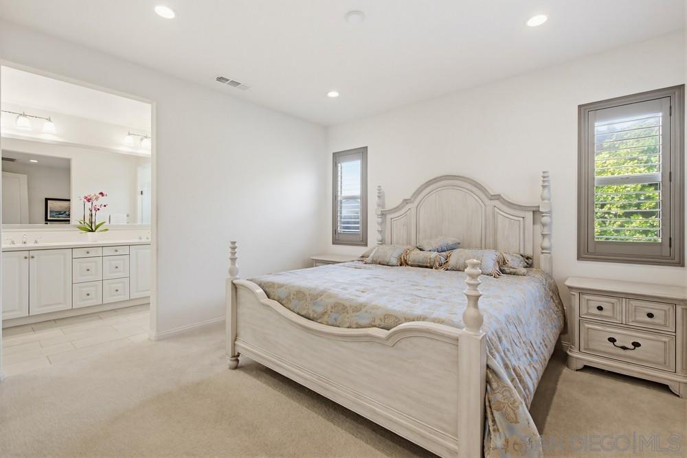 Detail Gallery Image 12 of 27 For 7938  Lusardi Creek Ln, San Diego,  CA 92127 - 2 Beds | 2 Baths