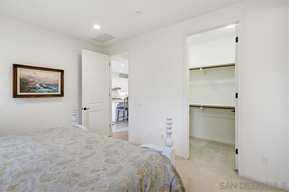 Detail Gallery Image 14 of 27 For 7938  Lusardi Creek Ln, San Diego,  CA 92127 - 2 Beds | 2 Baths