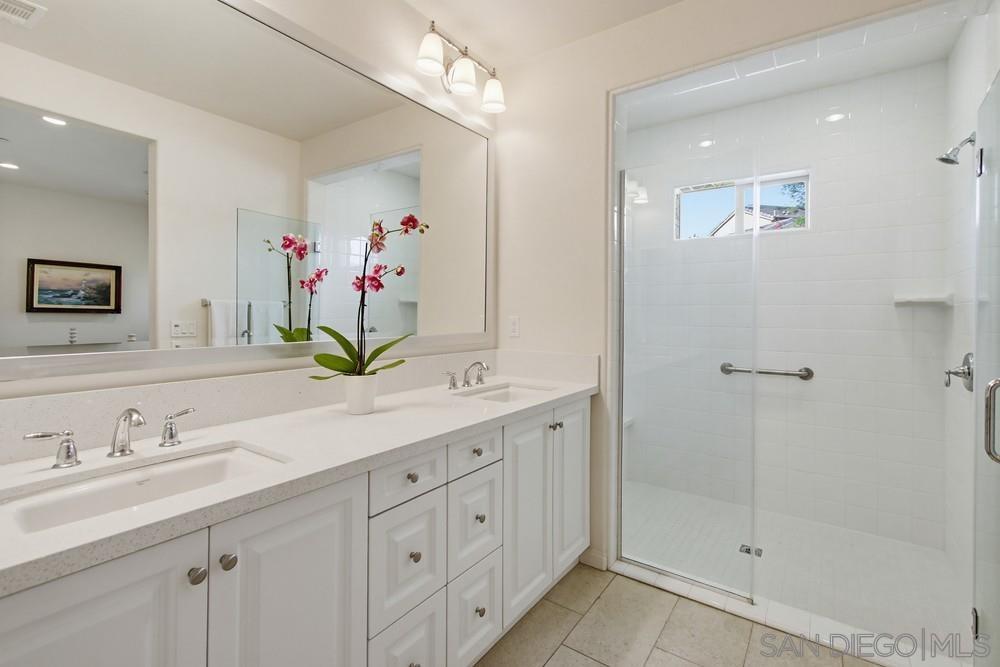 Detail Gallery Image 16 of 27 For 7938  Lusardi Creek Ln, San Diego,  CA 92127 - 2 Beds | 2 Baths