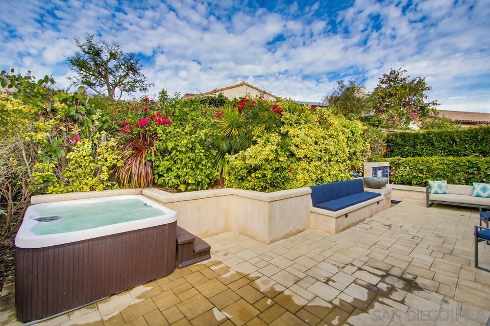 Detail Gallery Image 22 of 27 For 7938  Lusardi Creek Ln, San Diego,  CA 92127 - 2 Beds | 2 Baths