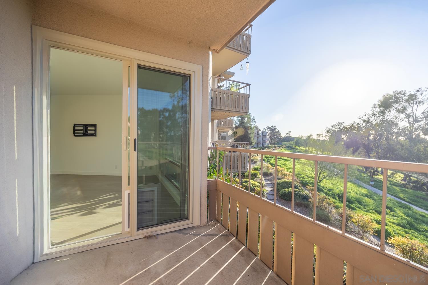 Detail Gallery Image 4 of 57 For 5704  Baltimore Drive  #304,  La Mesa,  CA 91942 - 0 Beds | 1 Baths