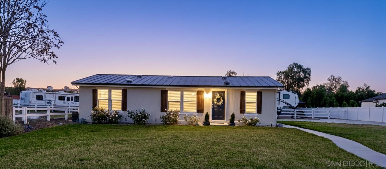 Detail Gallery Image 37 of 57 For 24550  Adams Ave, Murrieta,  CA 92562 - 7 Beds | 4/1 Baths