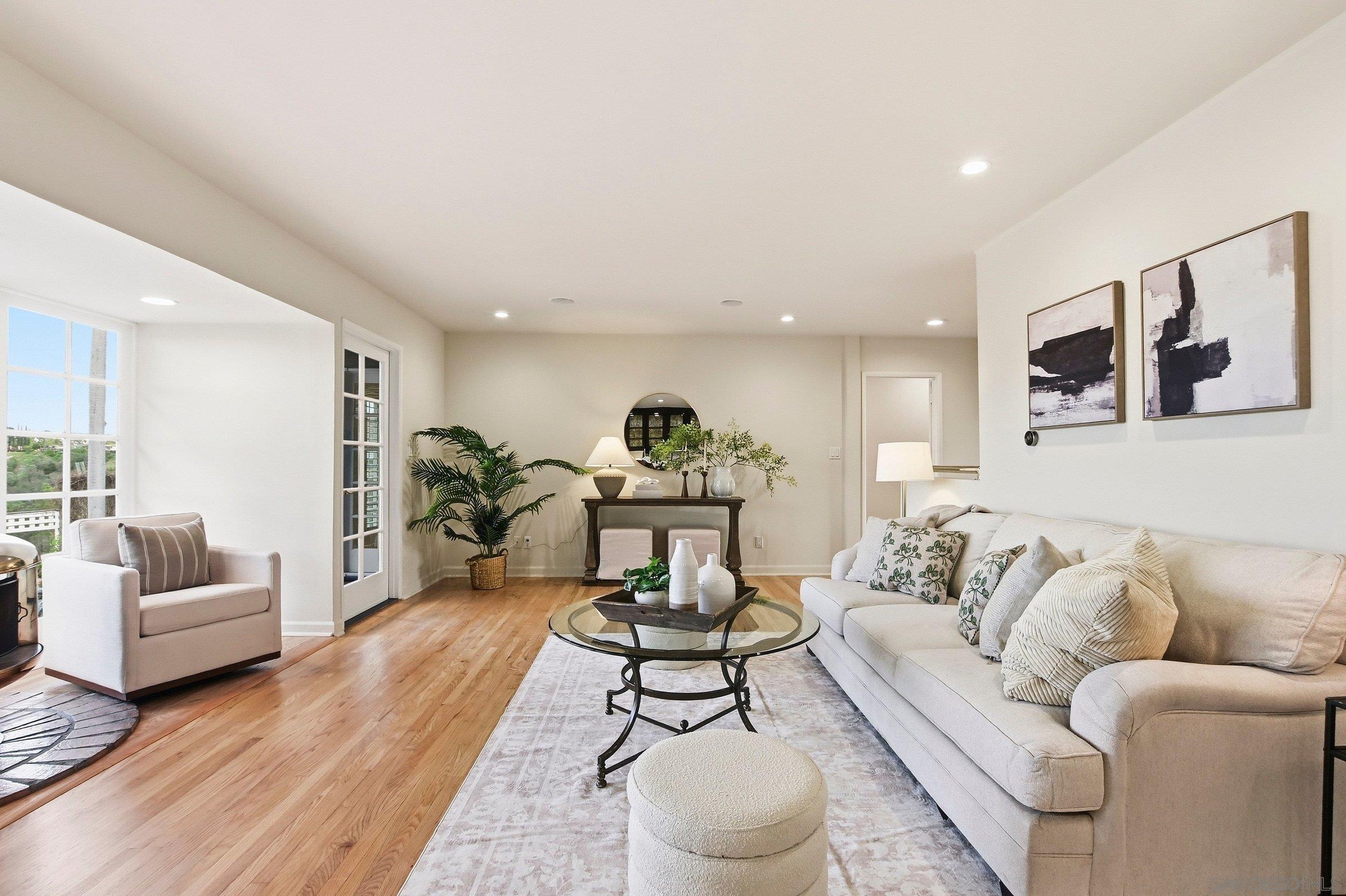 Detail Gallery Image 11 of 54 For 4528  Lucille Dr, San Diego,  CA 92115 - 4 Beds | 3 Baths