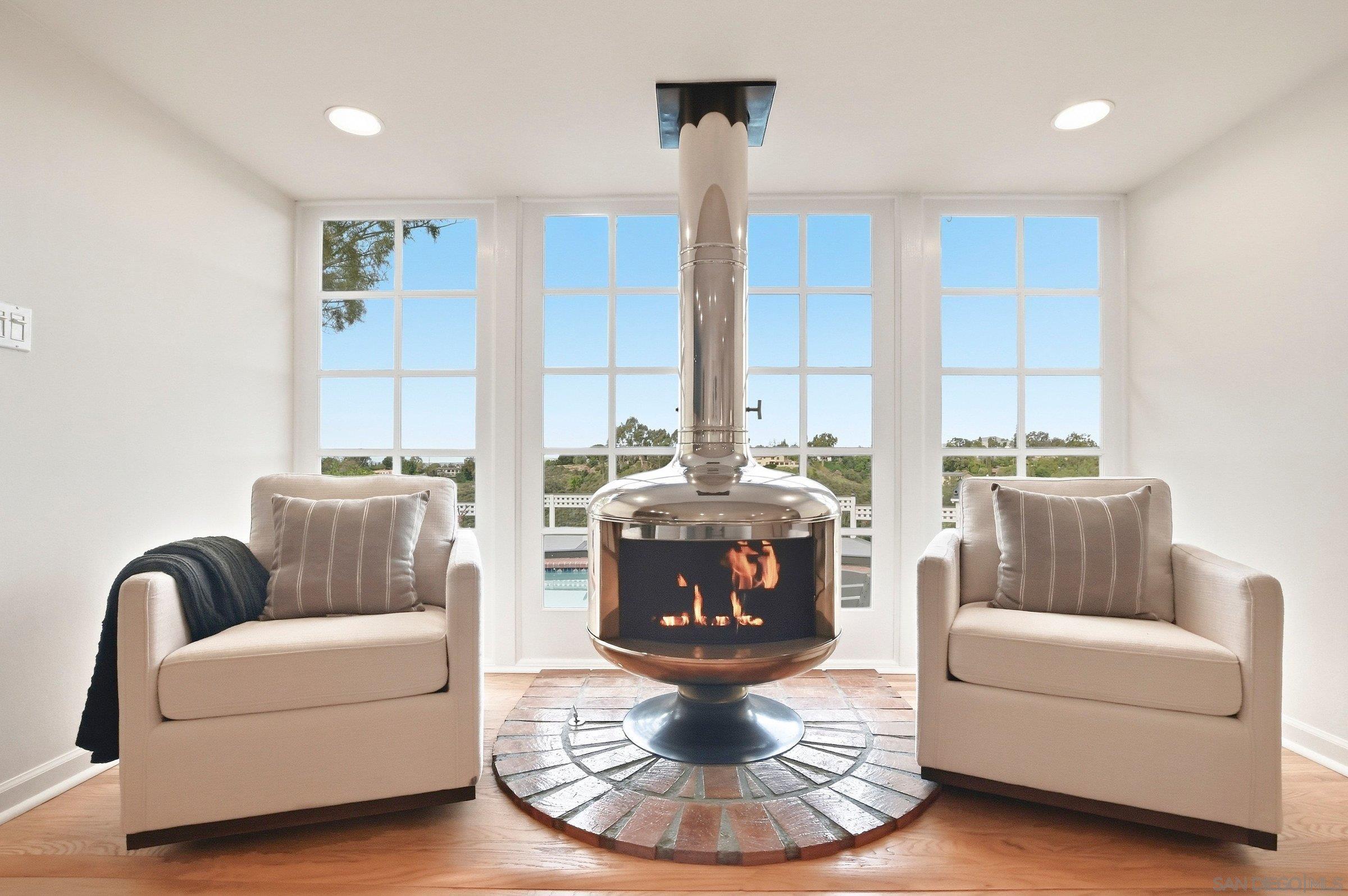 Detail Gallery Image 12 of 54 For 4528  Lucille Dr, San Diego,  CA 92115 - 4 Beds | 3 Baths