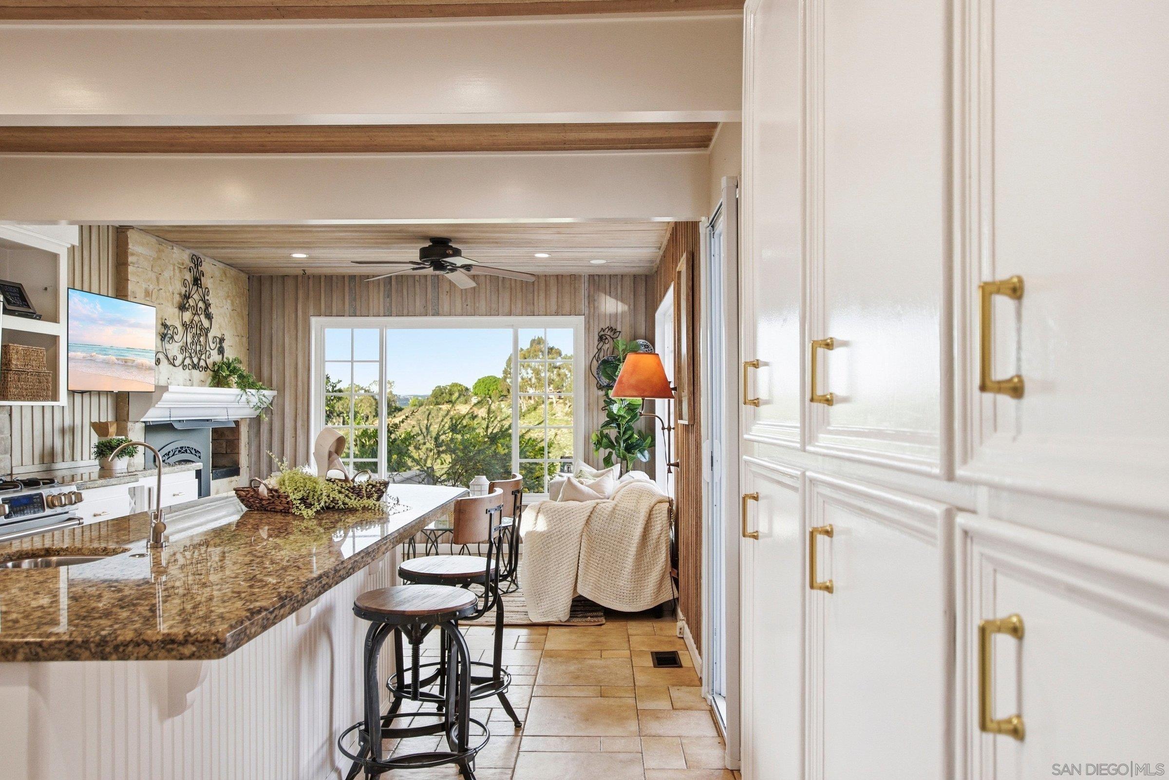 Detail Gallery Image 16 of 54 For 4528  Lucille Dr, San Diego,  CA 92115 - 4 Beds | 3 Baths