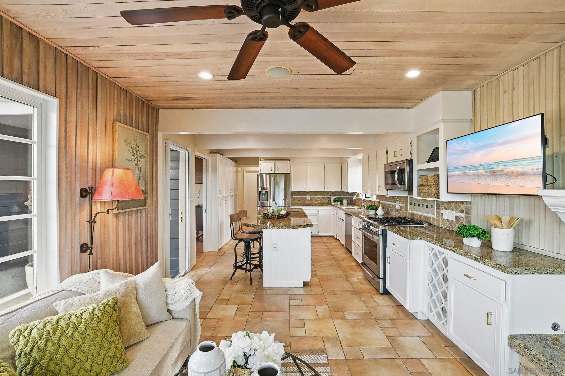 Detail Gallery Image 21 of 54 For 4528  Lucille Dr, San Diego,  CA 92115 - 4 Beds | 3 Baths