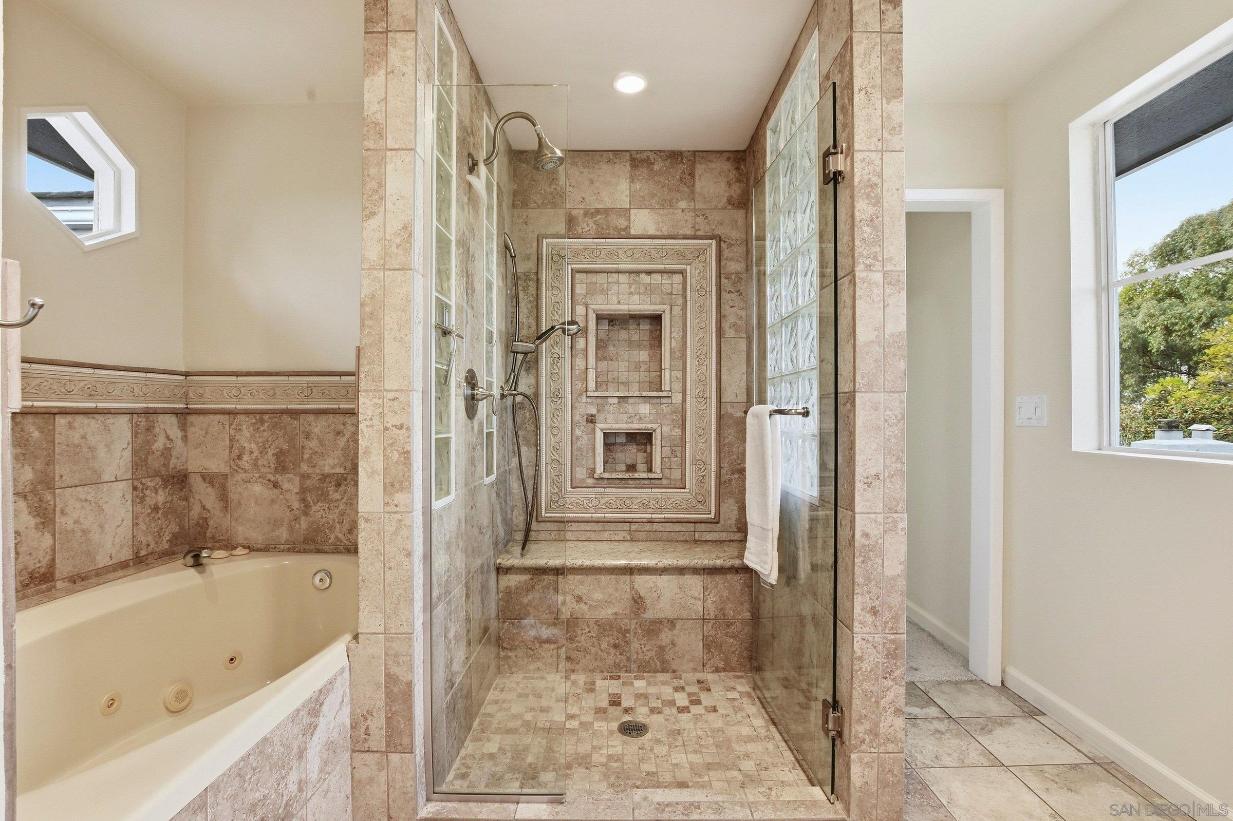 Detail Gallery Image 37 of 54 For 4528  Lucille Dr, San Diego,  CA 92115 - 4 Beds | 3 Baths