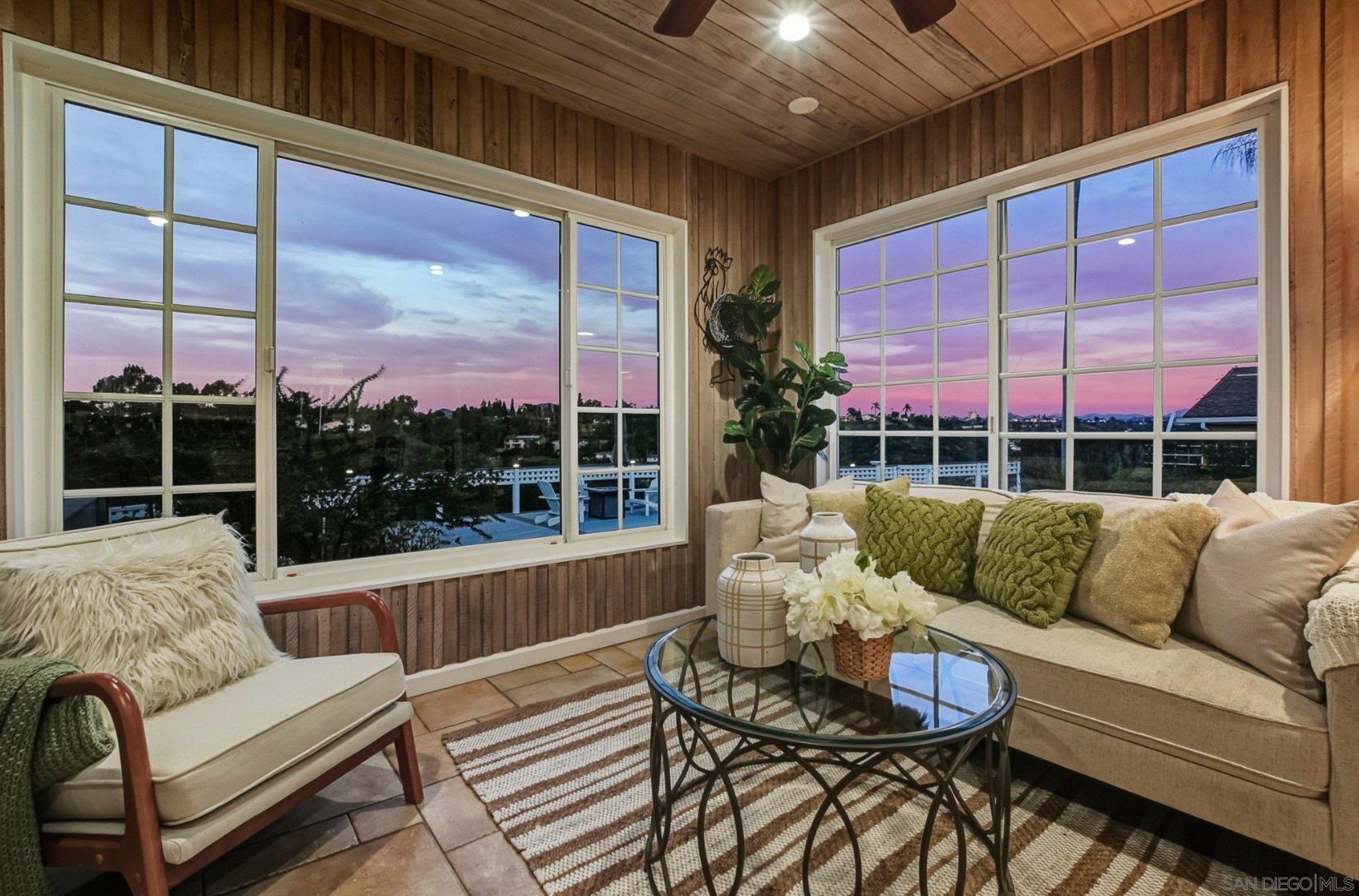 Detail Gallery Image 7 of 54 For 4528  Lucille Dr, San Diego,  CA 92115 - 4 Beds | 3 Baths