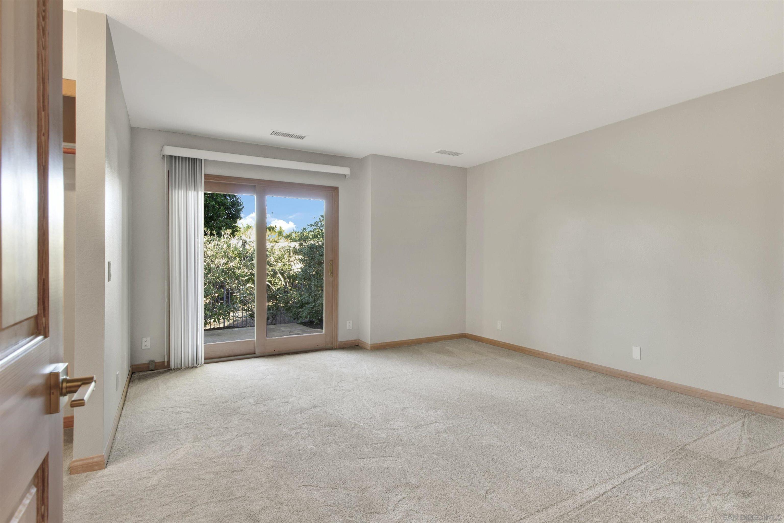 Detail Gallery Image 23 of 31 For 17801  Joyas Court, Poway,  CA 92064 - 5 Beds | 5/1 Baths