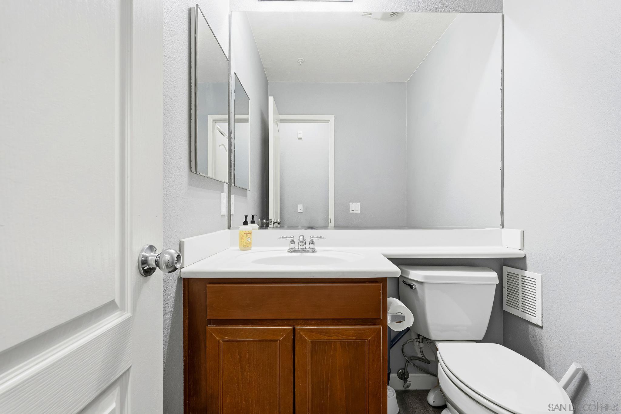 Detail Gallery Image 22 of 42 For 1760 E Palomar St  #313,  Chula Vista,  CA 91913 - 2 Beds | 2/1 Baths