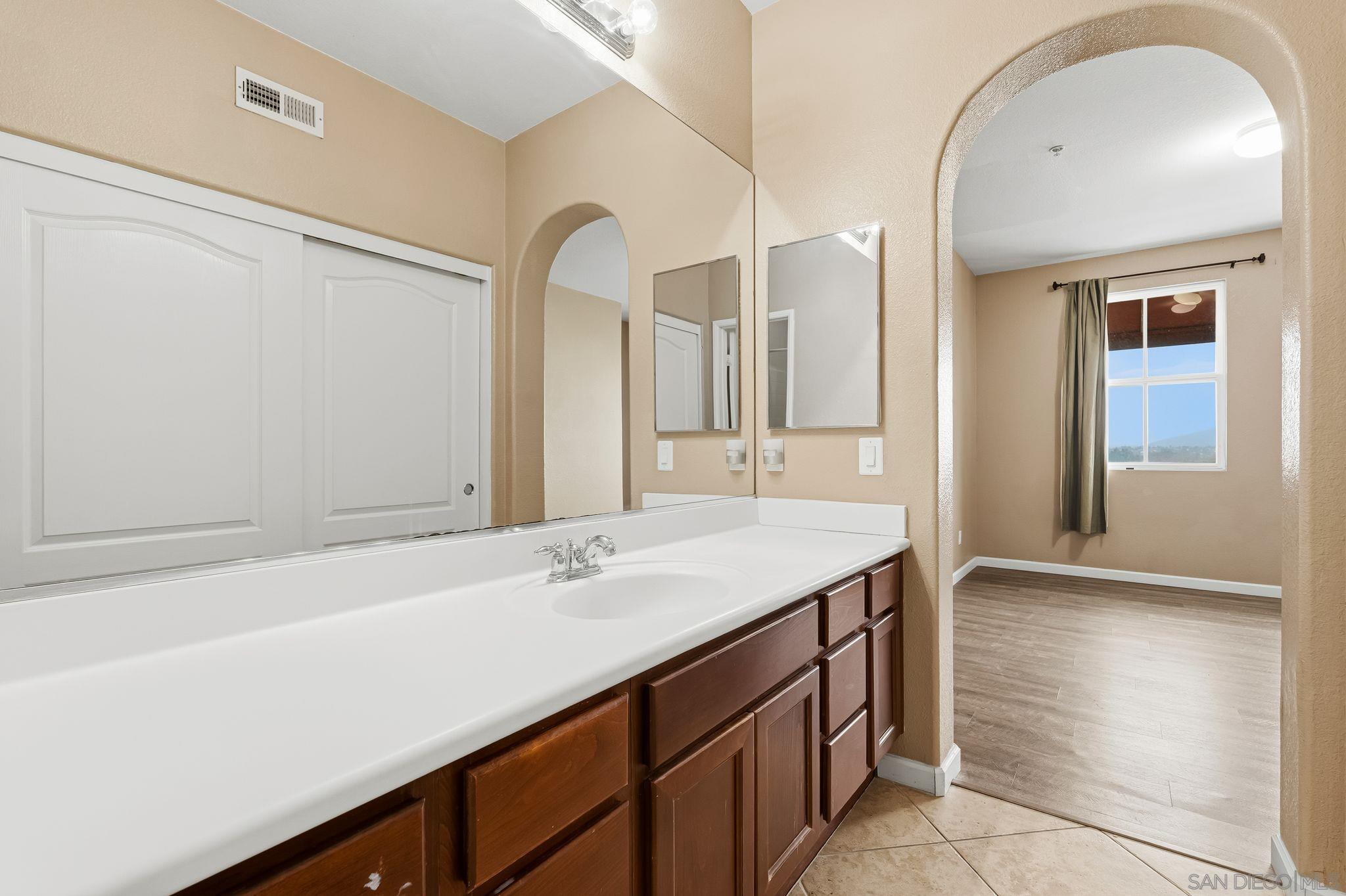 Detail Gallery Image 30 of 42 For 1760 E Palomar St  #313,  Chula Vista,  CA 91913 - 2 Beds | 2/1 Baths