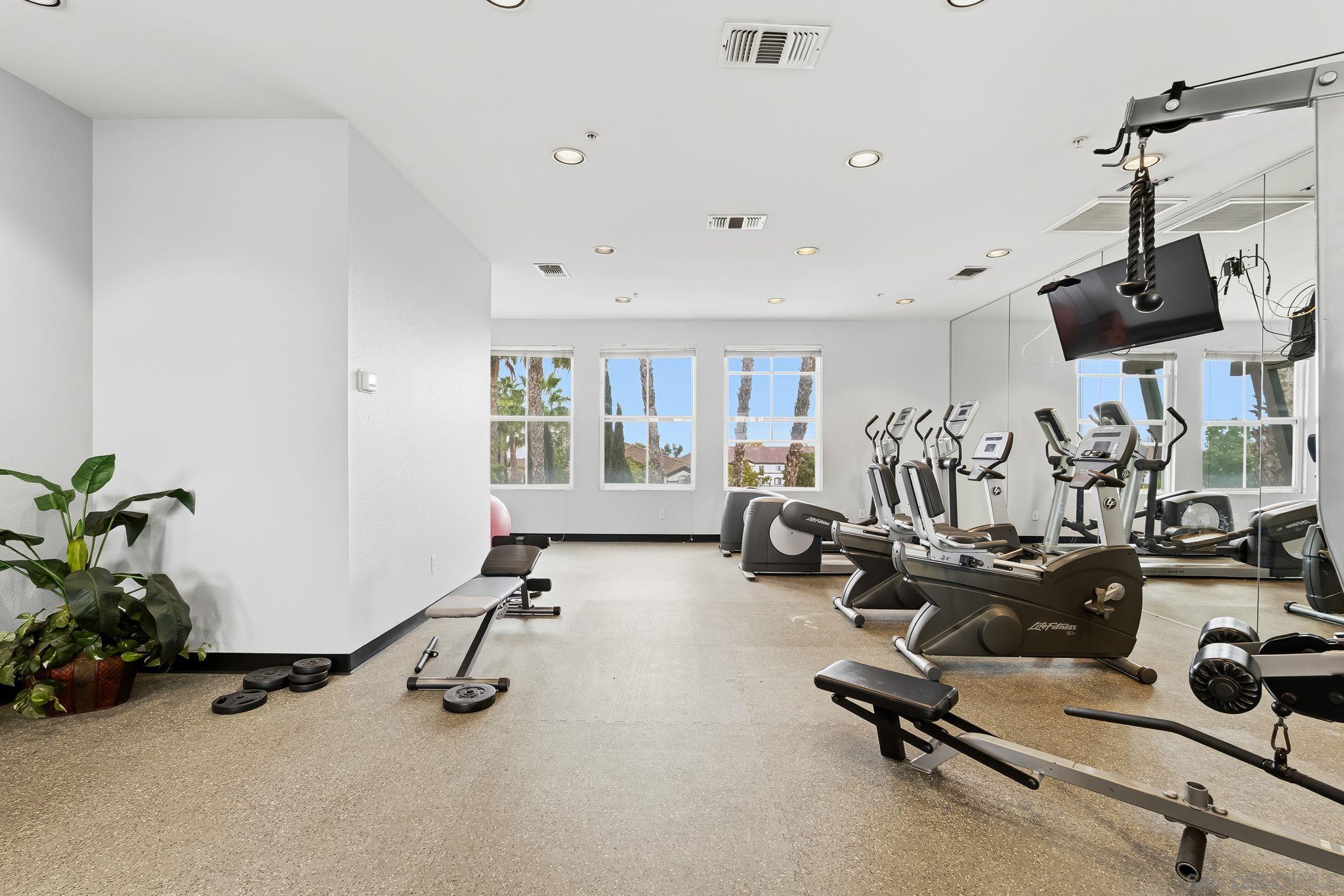 Detail Gallery Image 37 of 42 For 1760 E Palomar St  #313,  Chula Vista,  CA 91913 - 2 Beds | 2/1 Baths