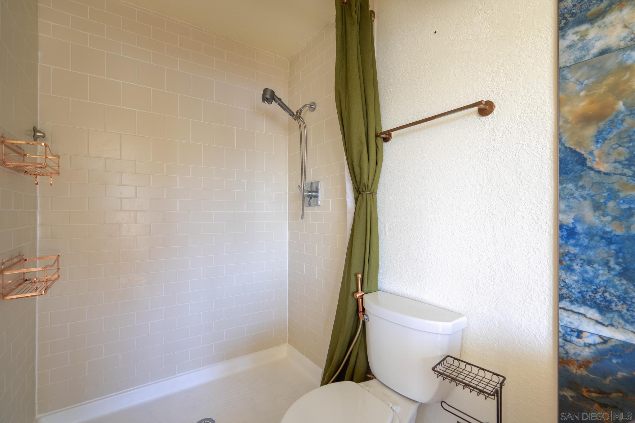 Detail Gallery Image 24 of 58 For 10137  Greenleaf Rd, Spring Valley,  CA 91977 - 4 Beds | 2/1 Baths