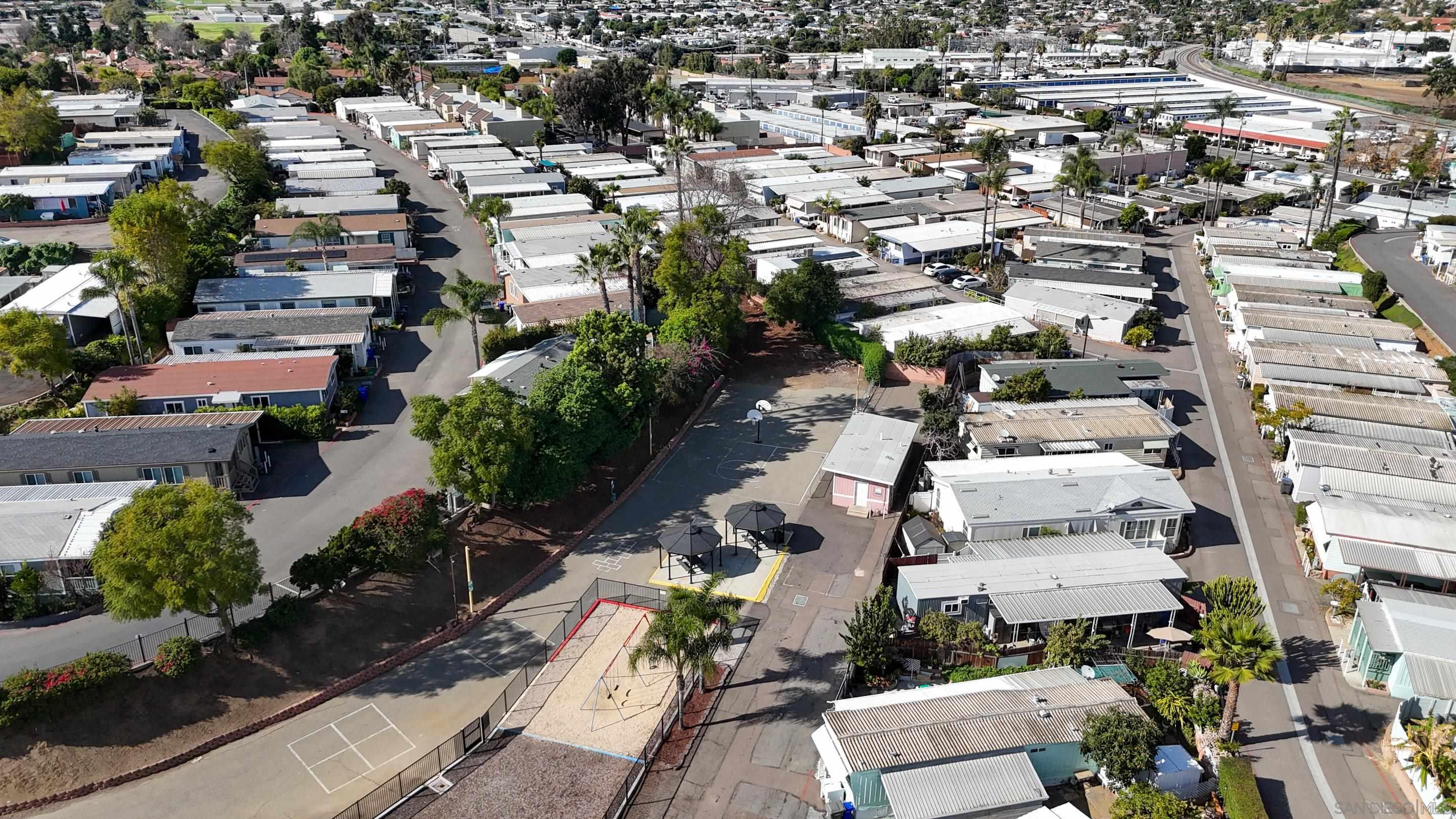 Detail Gallery Image 39 of 45 For 200  Olive Ave  #101,  Vista,  CA 92083 - 5 Beds | 2 Baths