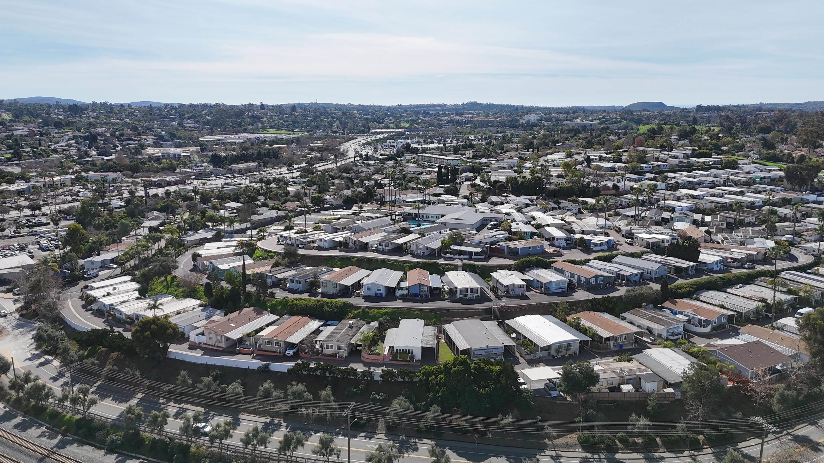 Detail Gallery Image 41 of 45 For 200  Olive Ave  #101,  Vista,  CA 92083 - 5 Beds | 2 Baths