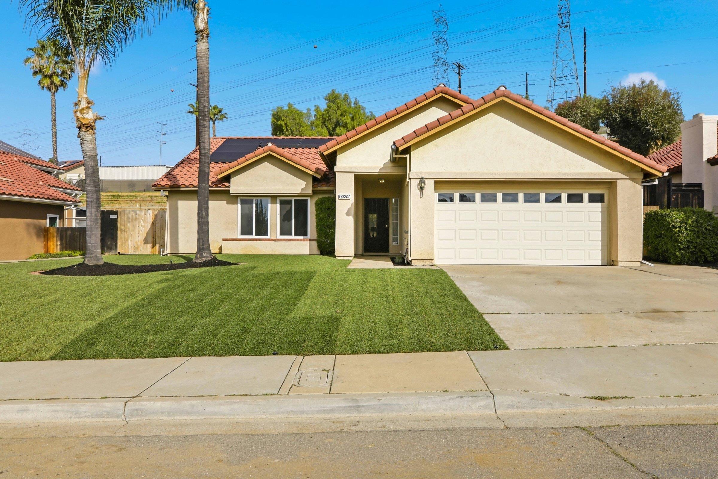 Detail Gallery Image 2 of 44 For 13856  Jack Oak Ln, Lakeside,  CA 92040 - 3 Beds | 2 Baths