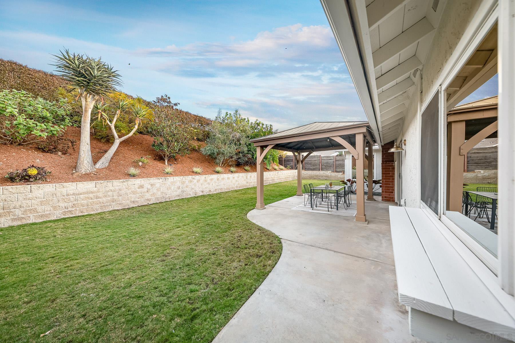 Detail Gallery Image 27 of 30 For 1028  Daisy Ave, Carlsbad,  CA 92011 - 3 Beds | 2 Baths