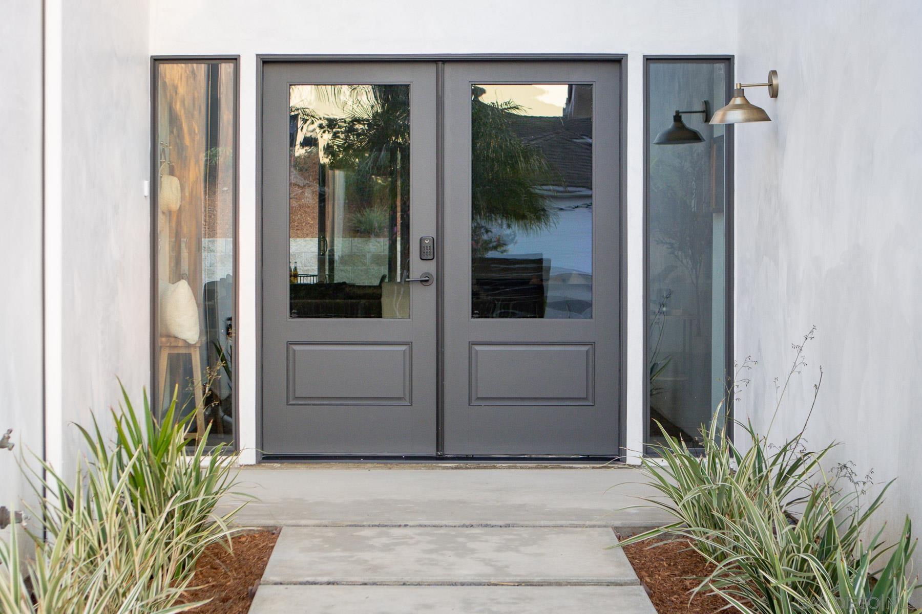 Detail Gallery Image 6 of 30 For 1028  Daisy Ave, Carlsbad,  CA 92011 - 3 Beds | 2 Baths