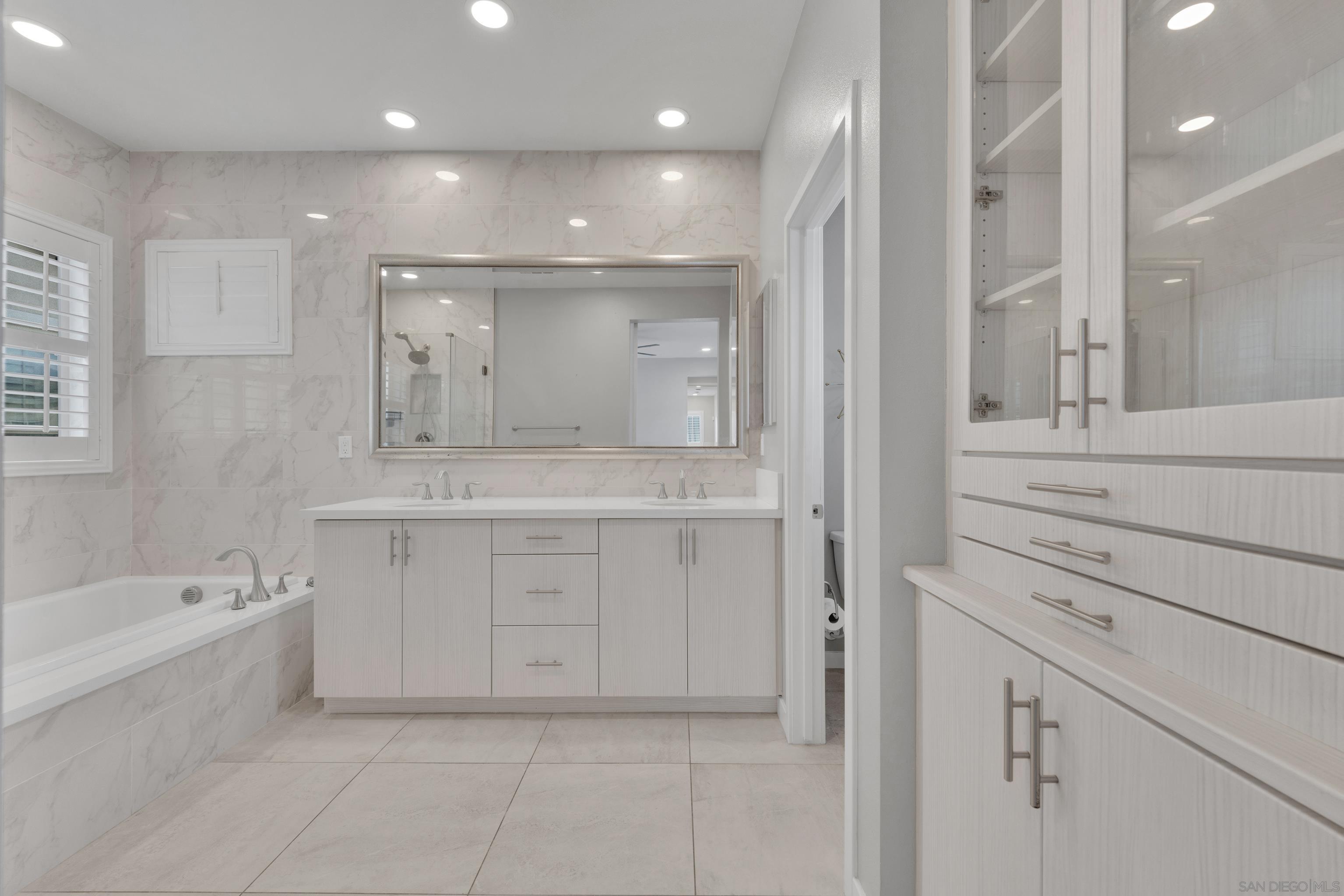 Detail Gallery Image 40 of 71 For 955  Camino Aldea, Chula Vista,  CA 91913 - 4 Beds | 3 Baths