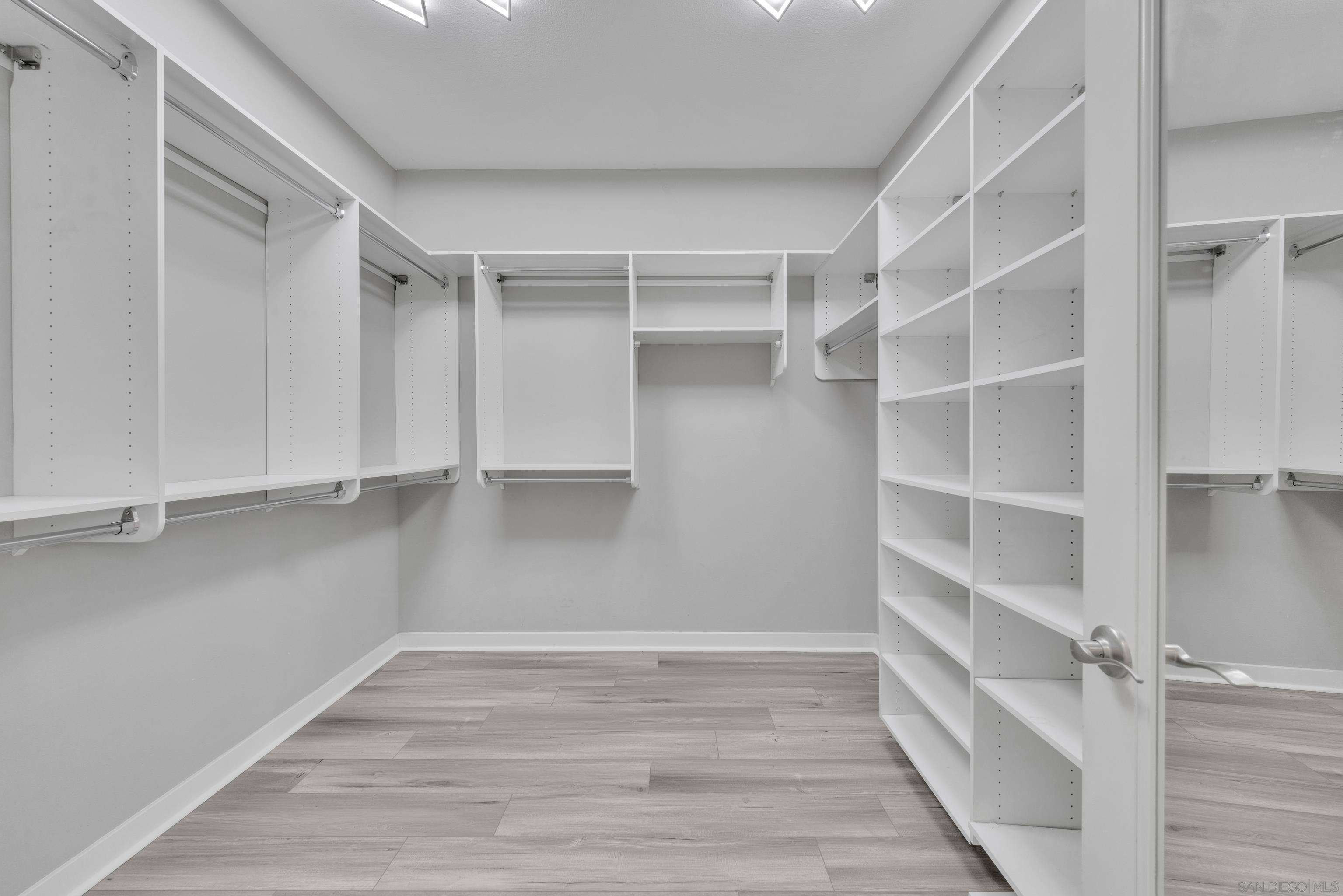 Detail Gallery Image 43 of 71 For 955  Camino Aldea, Chula Vista,  CA 91913 - 4 Beds | 3 Baths