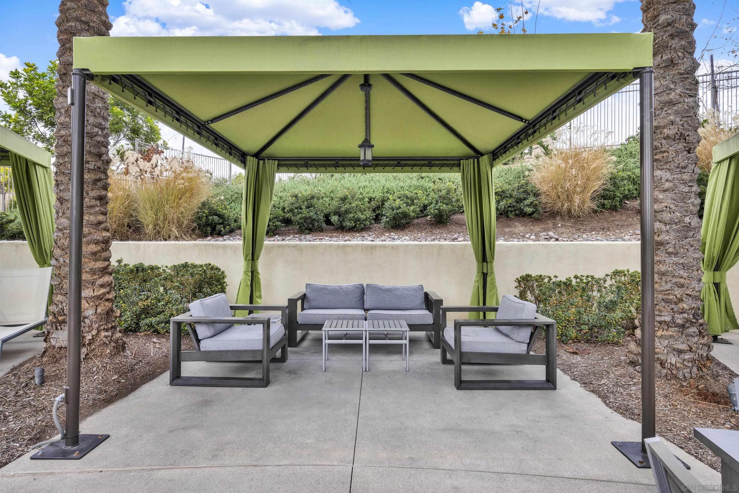 Detail Gallery Image 58 of 71 For 955  Camino Aldea, Chula Vista,  CA 91913 - 4 Beds | 3 Baths