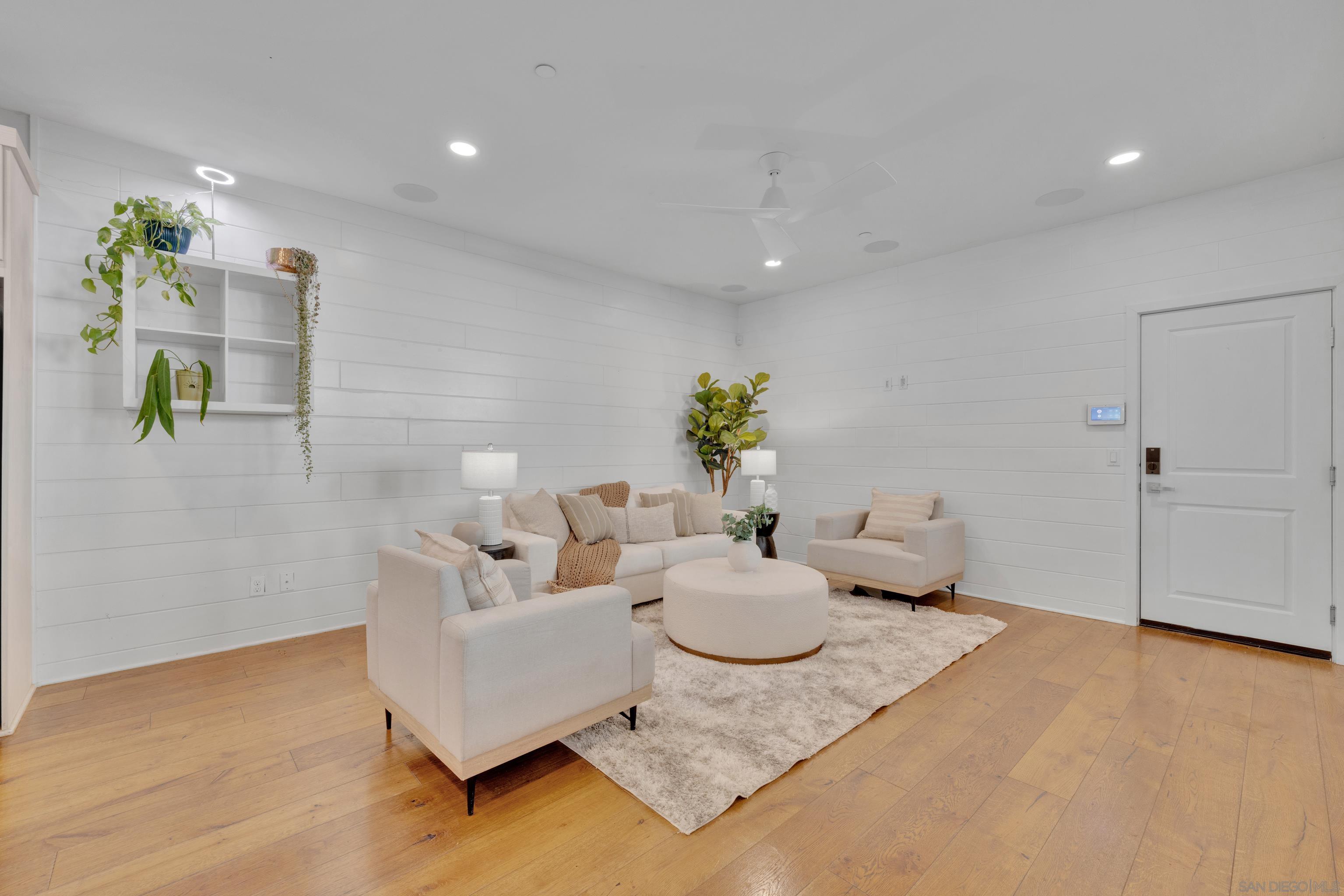 Detail Gallery Image 10 of 71 For 955  Camino Aldea, Chula Vista,  CA 91913 - 4 Beds | 3 Baths