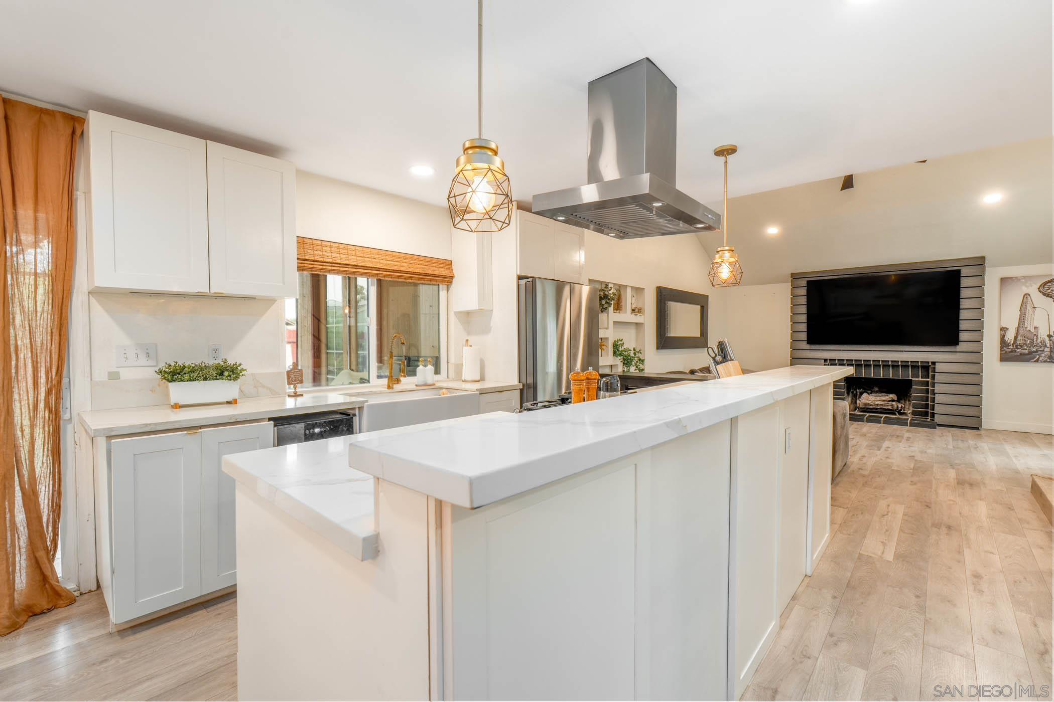 Detail Gallery Image 8 of 30 For 2369  Biola, San Diego,  CA 92154 - 4 Beds | 3 Baths